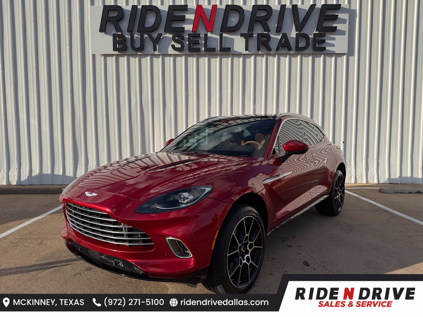 2021 Aston Martin DBX