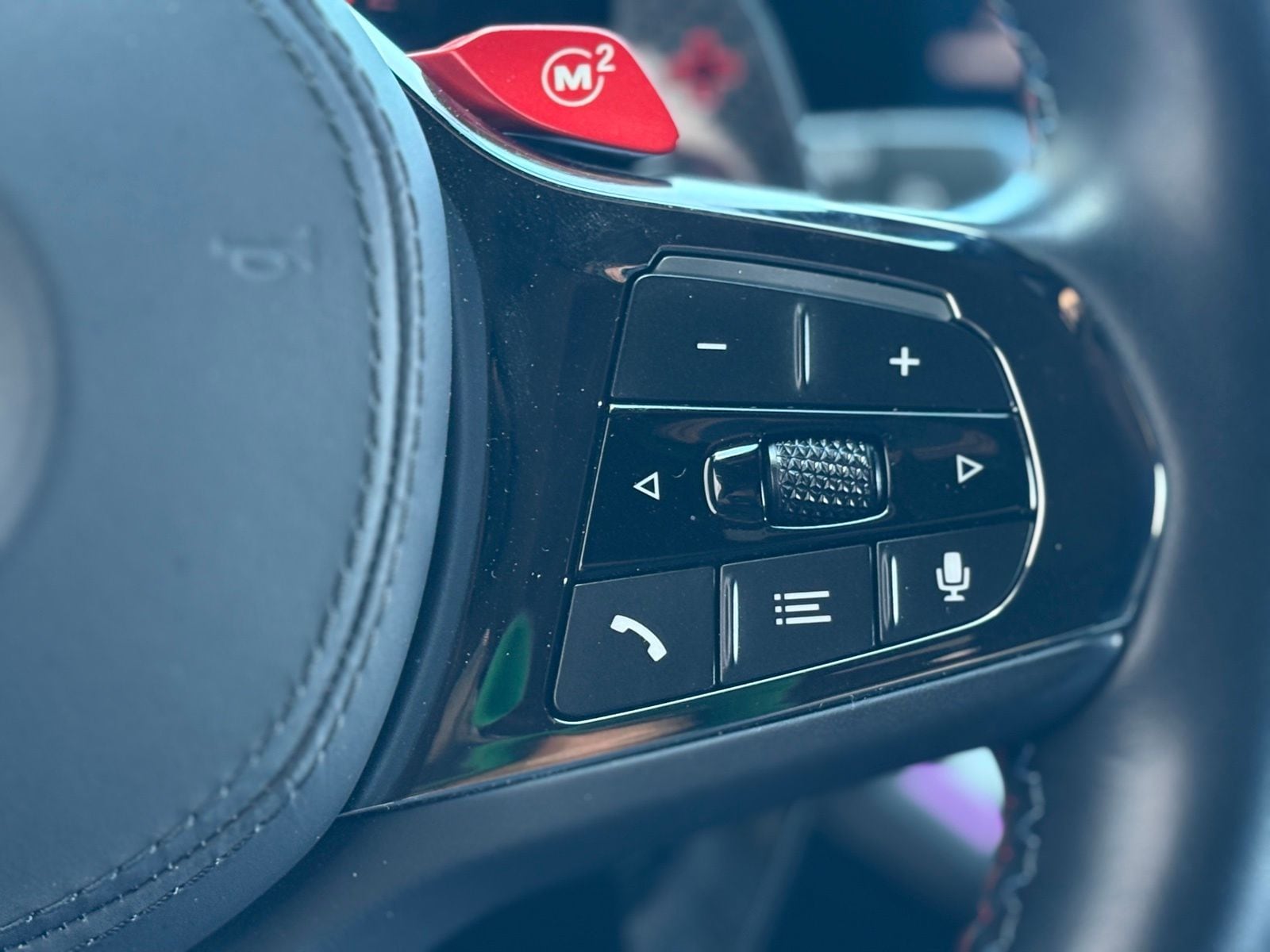 2024 BMW XM thumbnail 20