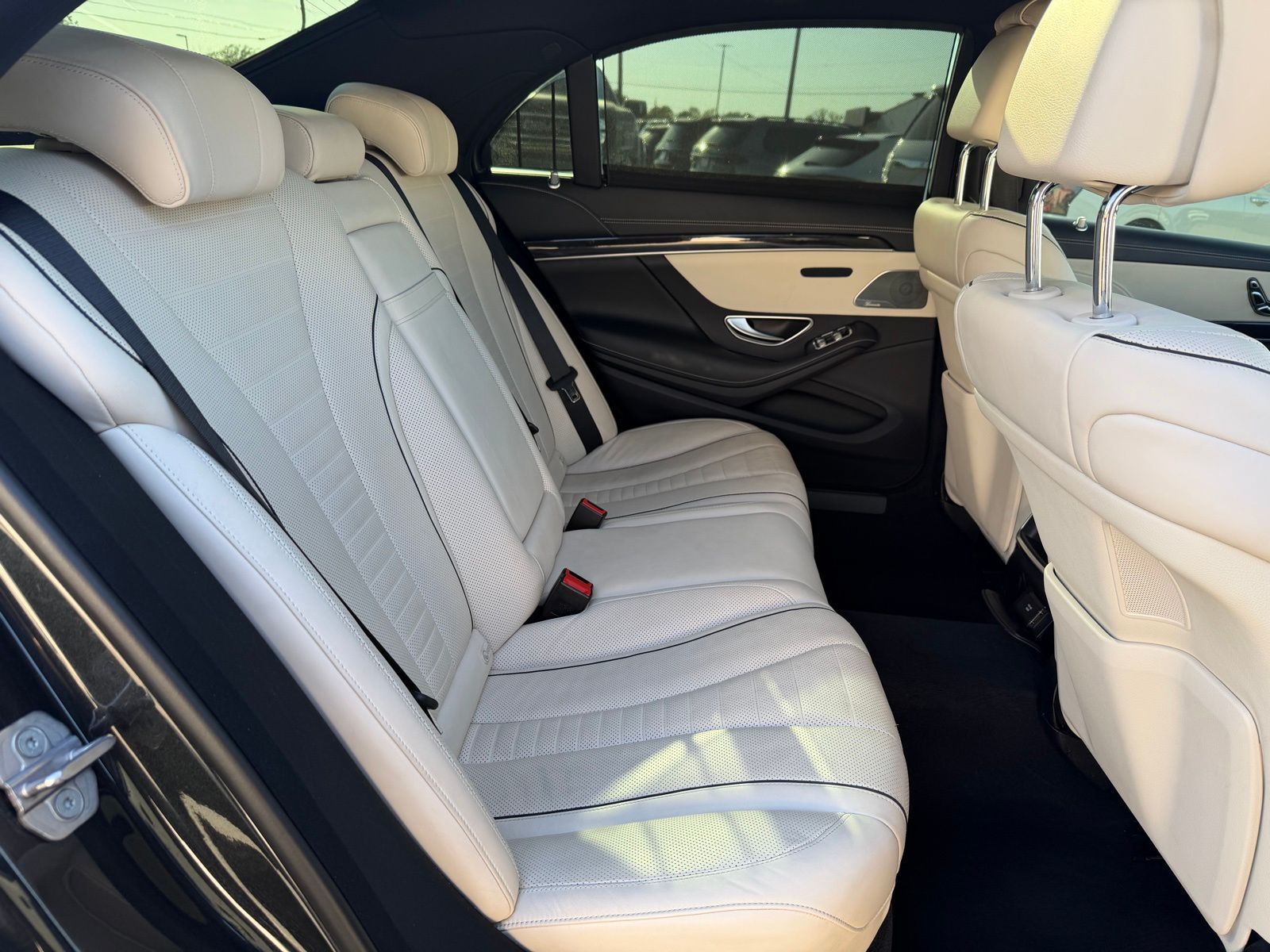 2020 Mercedes-Benz S-Class thumbnail 23