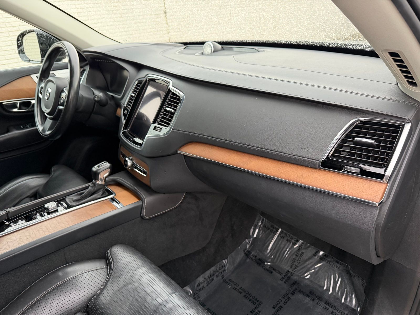 2016 Volvo XC90 thumbnail 18