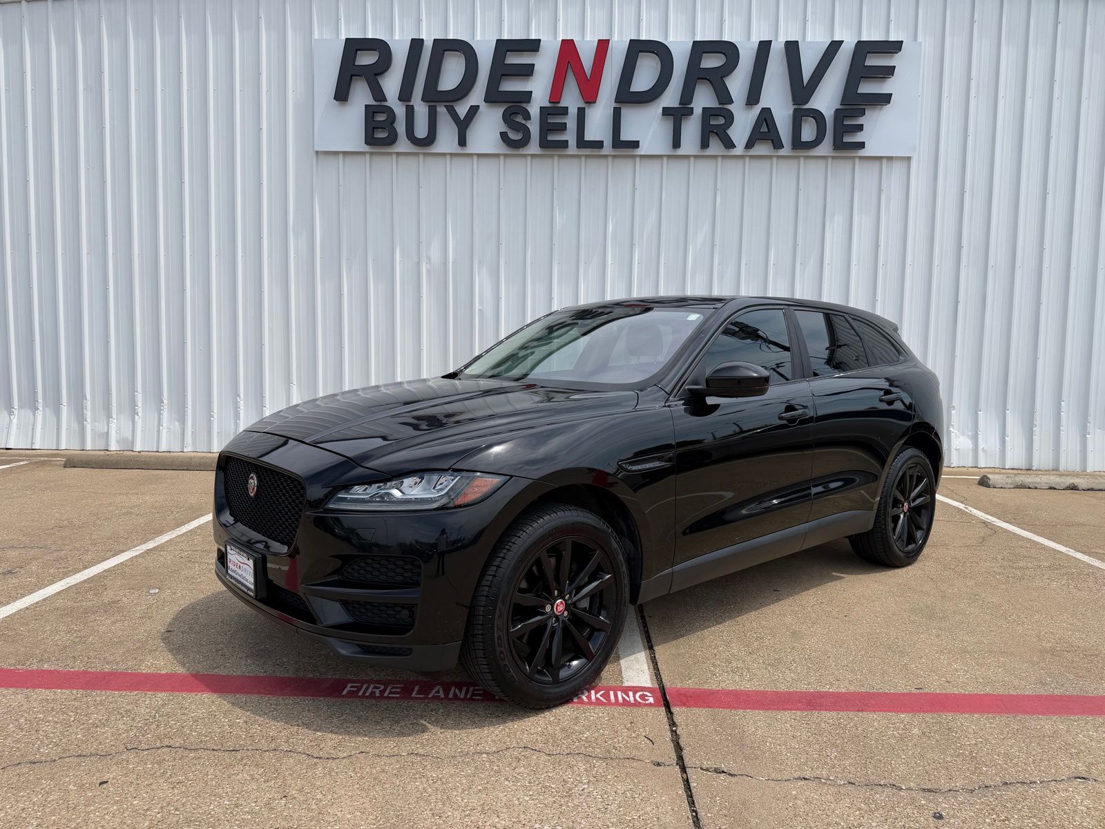 2017 Jaguar F-PACE 35t Prestige AWD's photo