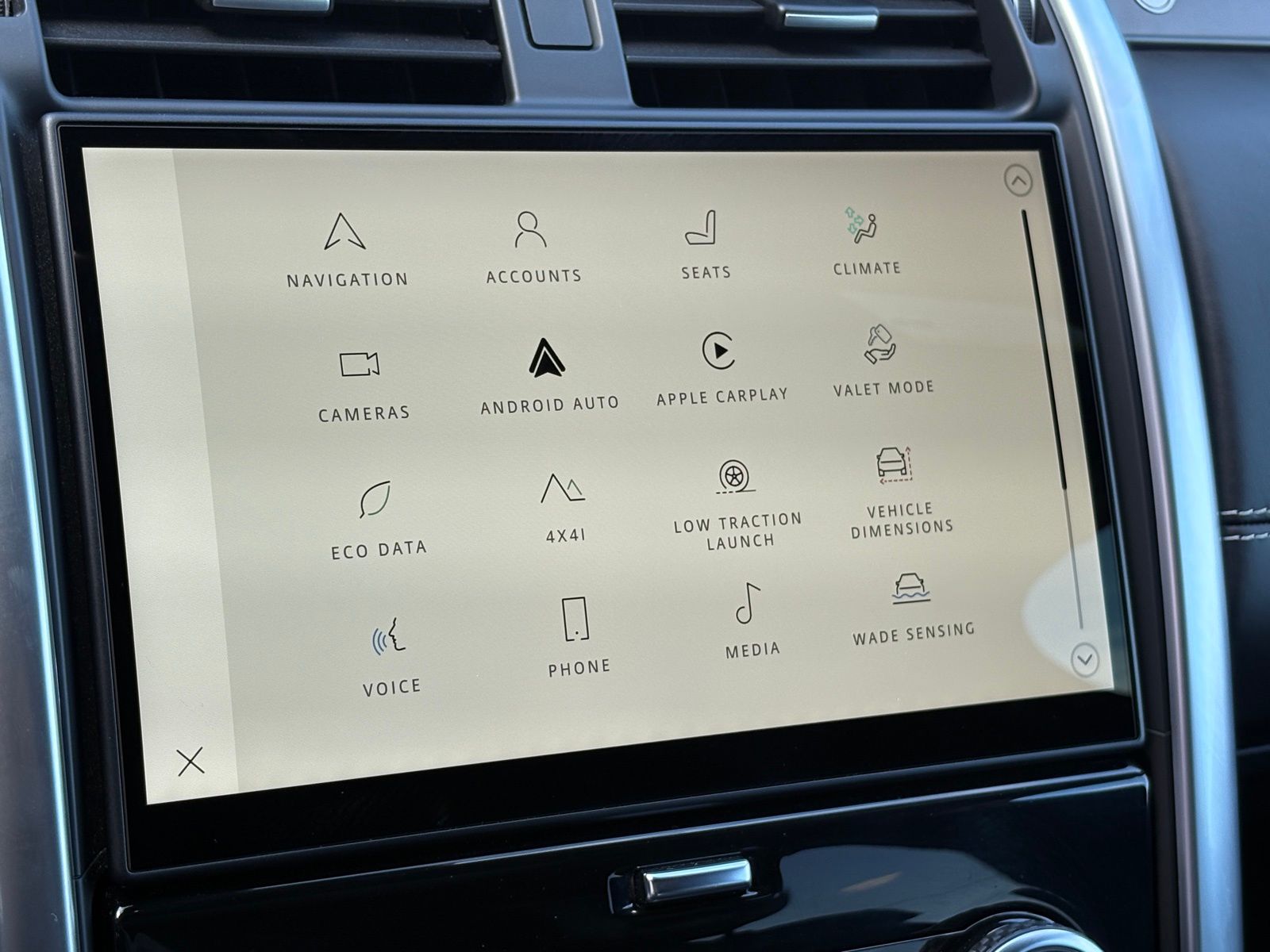 2024 Land Rover Discovery Metropolitan Edition - Photo 30