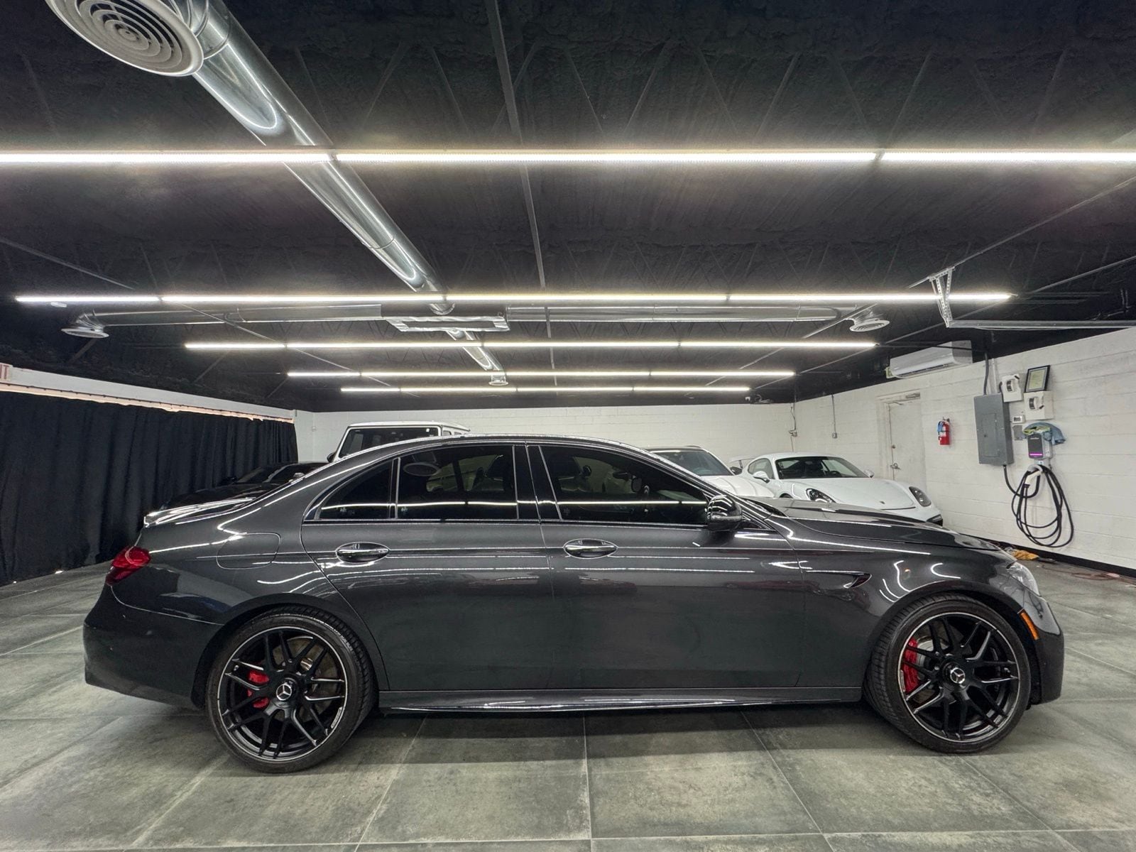 2021 Mercedes-Benz AMG E 63 thumbnail 8