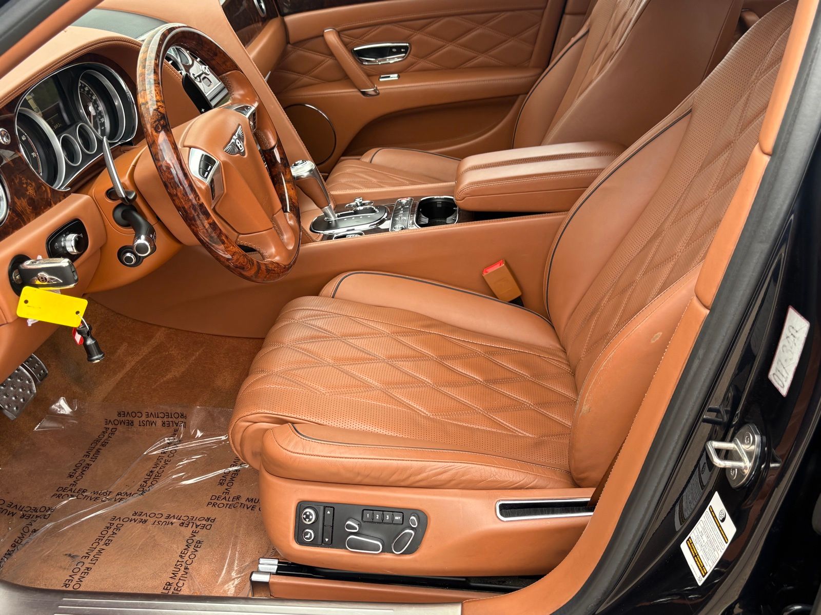 2016 Bentley Flying Spur thumbnail 33