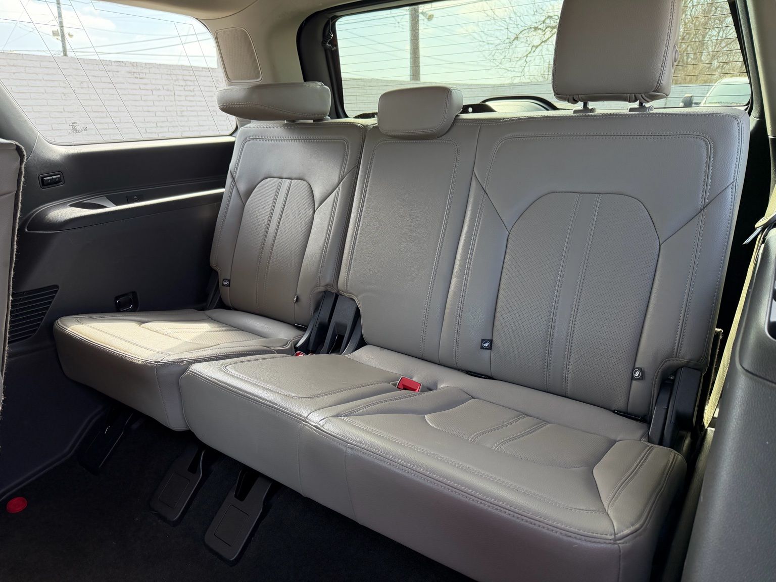 2019 Ford Expedition thumbnail 22