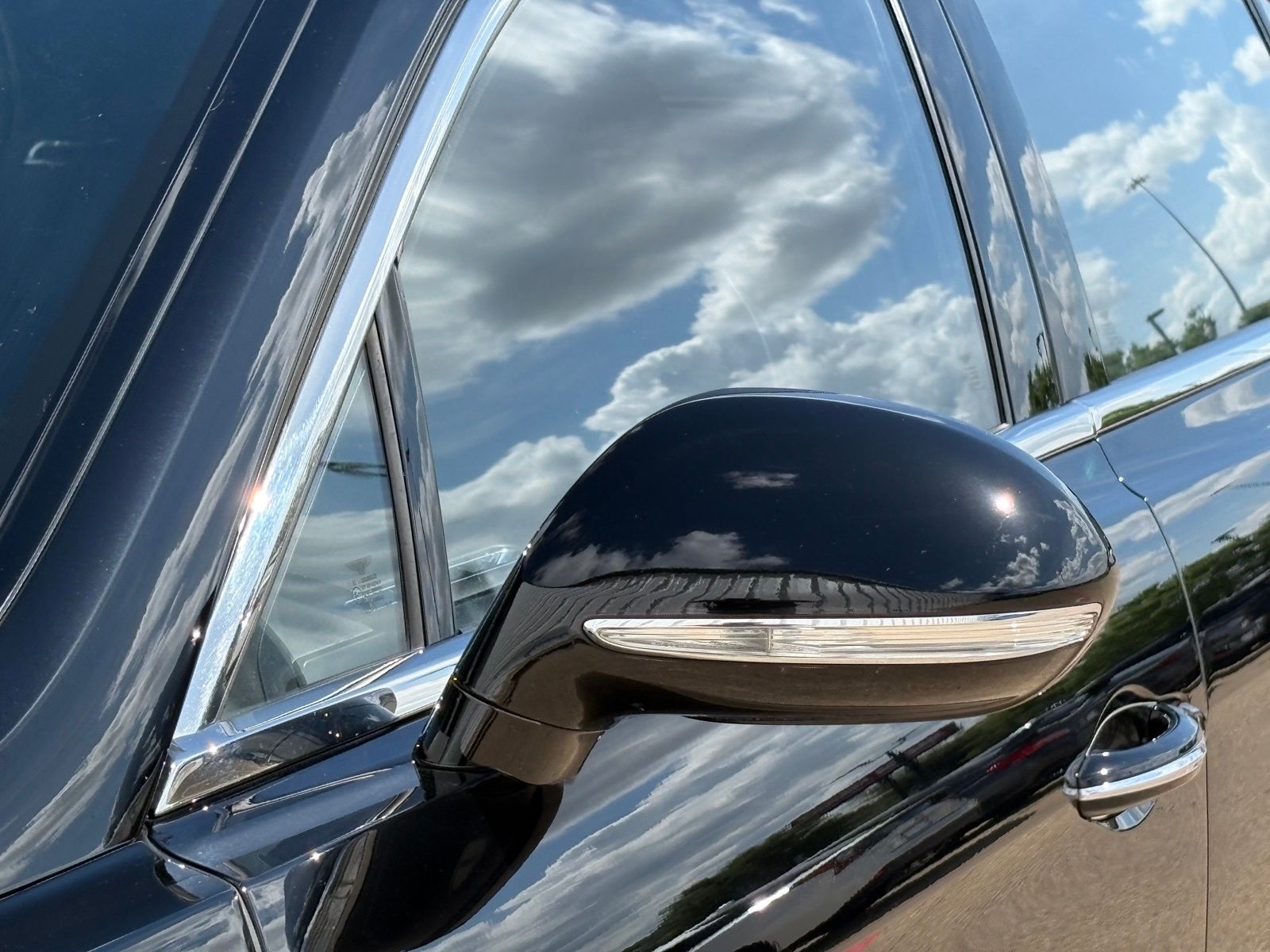 2018 Bentley Flying Spur thumbnail 14