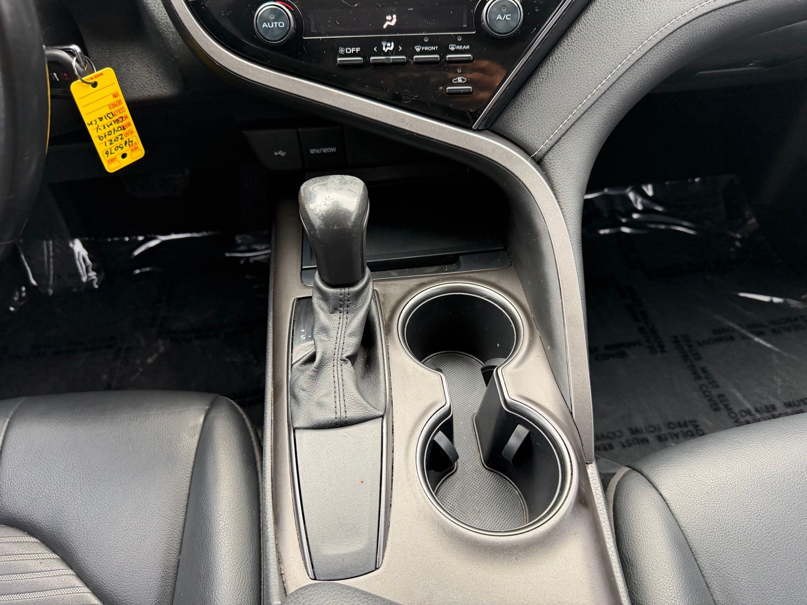 2021 Toyota Camry thumbnail 17