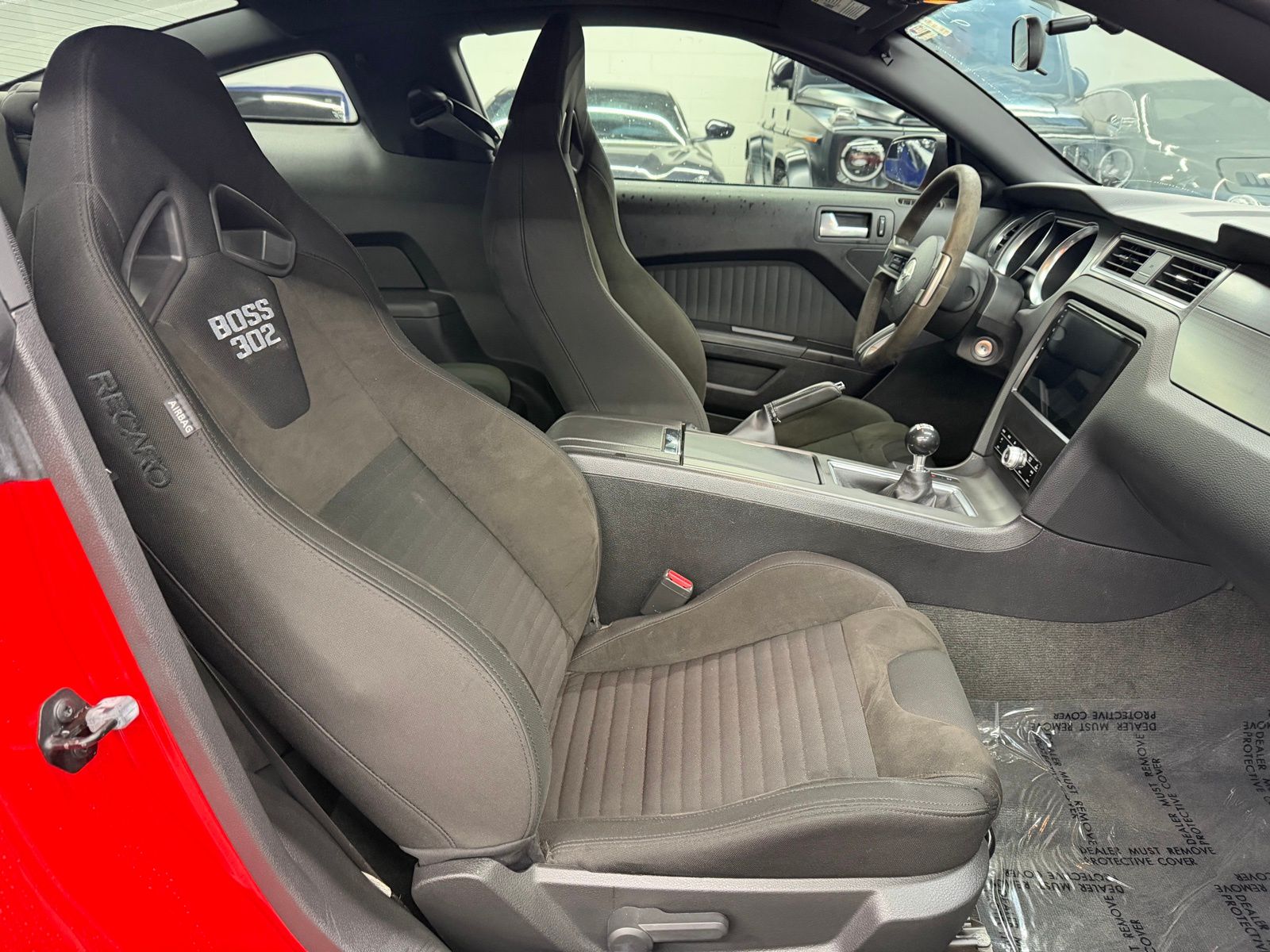 2012 Ford Mustang thumbnail 24