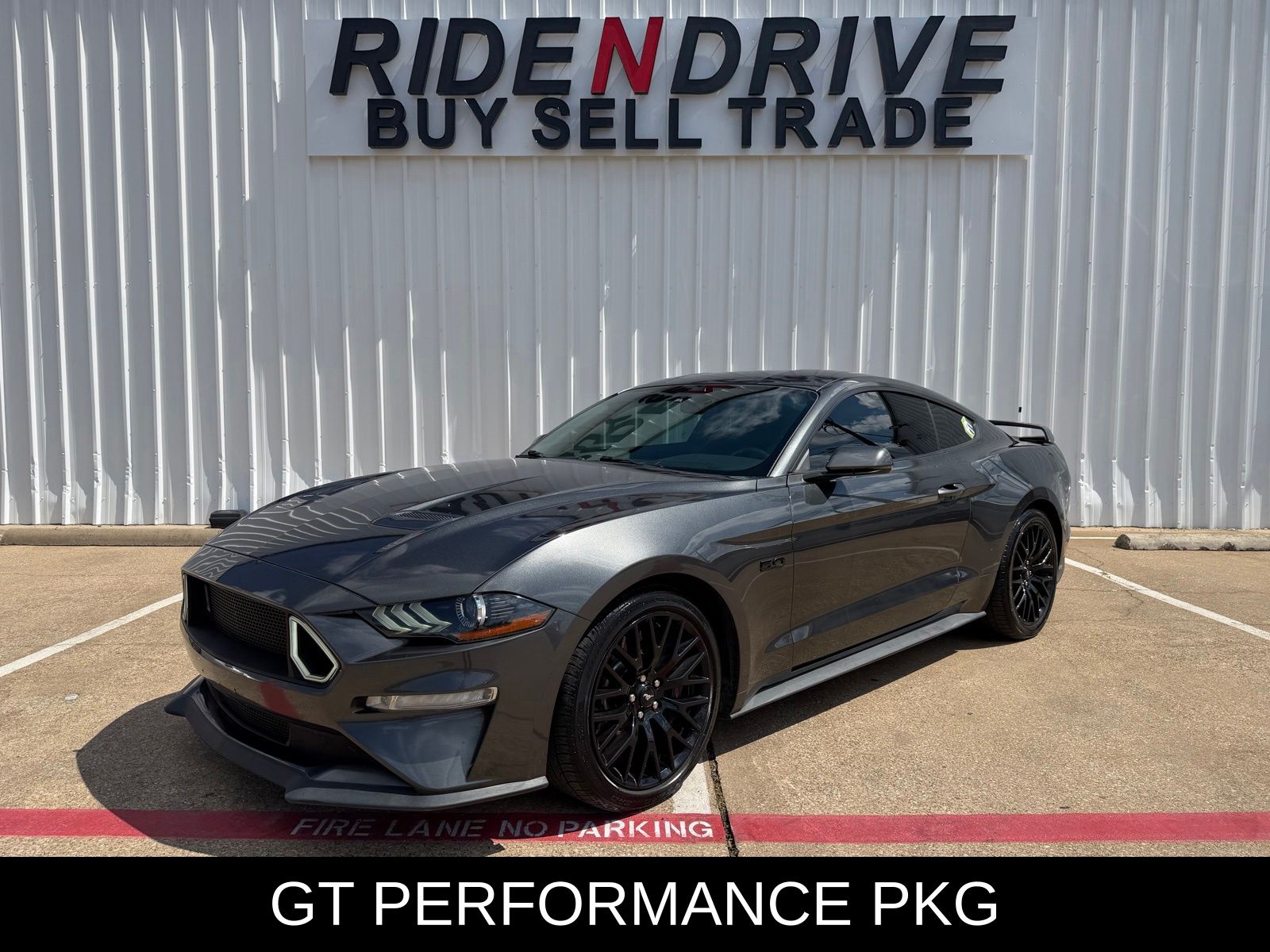 2019 Ford Mustang GT Coupe Premium's photo