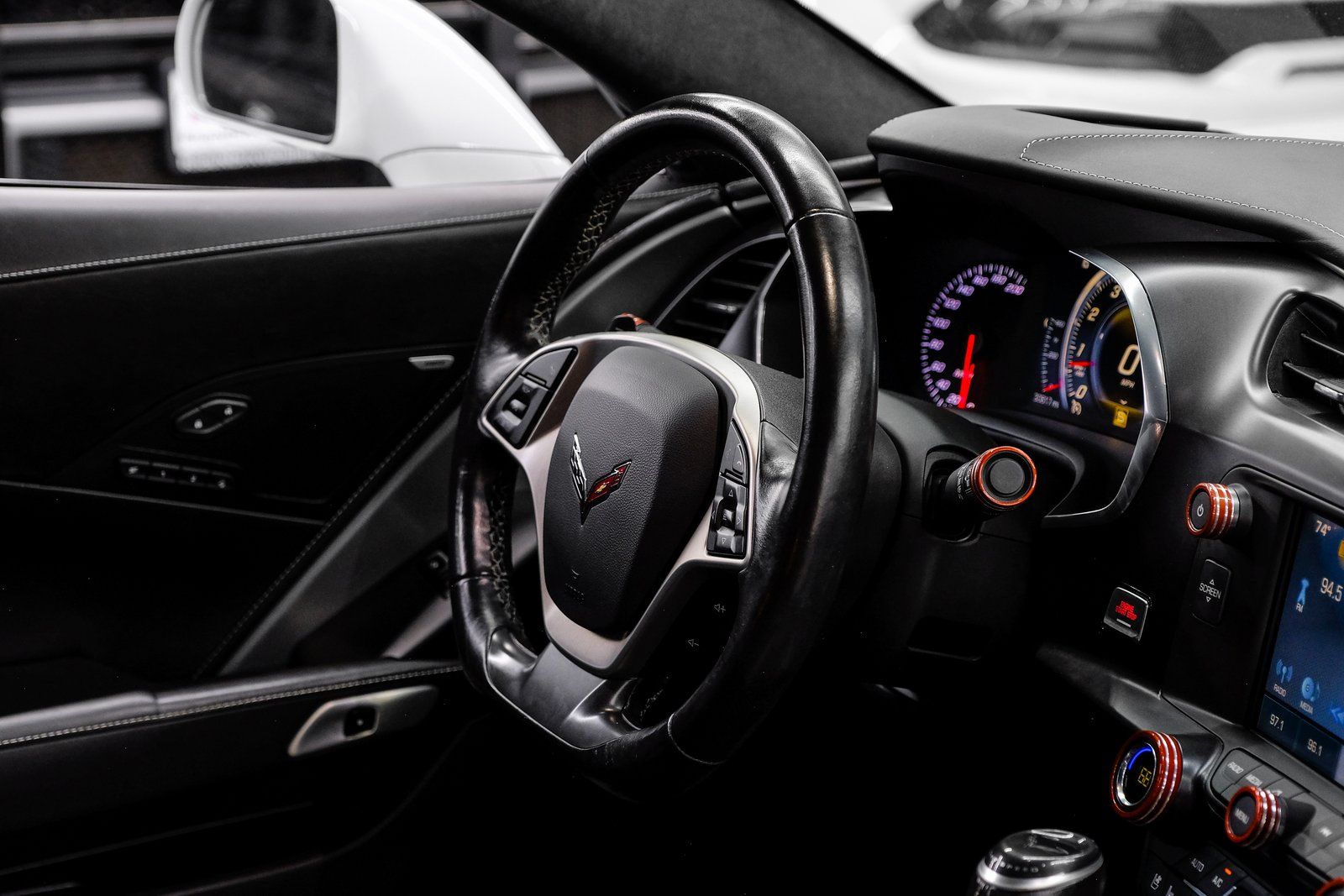 2018 Chevrolet Corvette 3LT - Photo 22