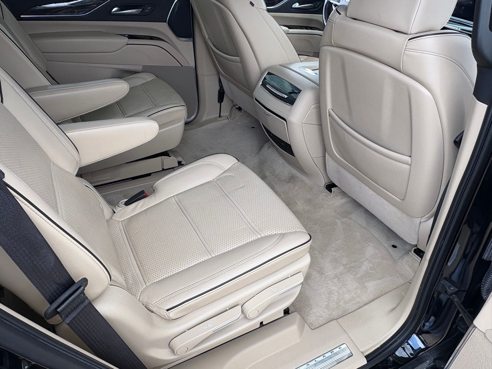 2022 CADILLAC Escalade thumbnail 45