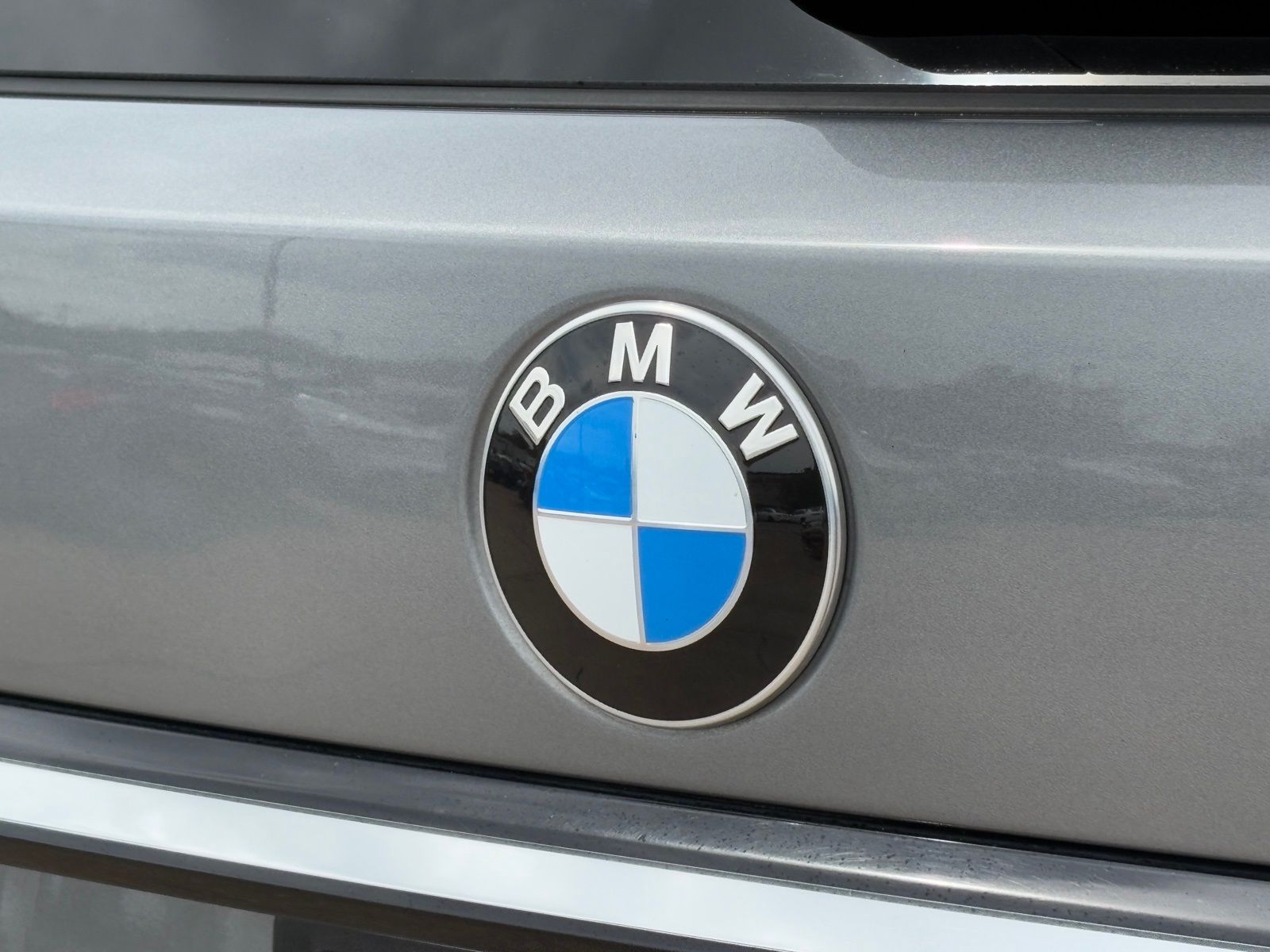 2023 BMW X7 thumbnail 13