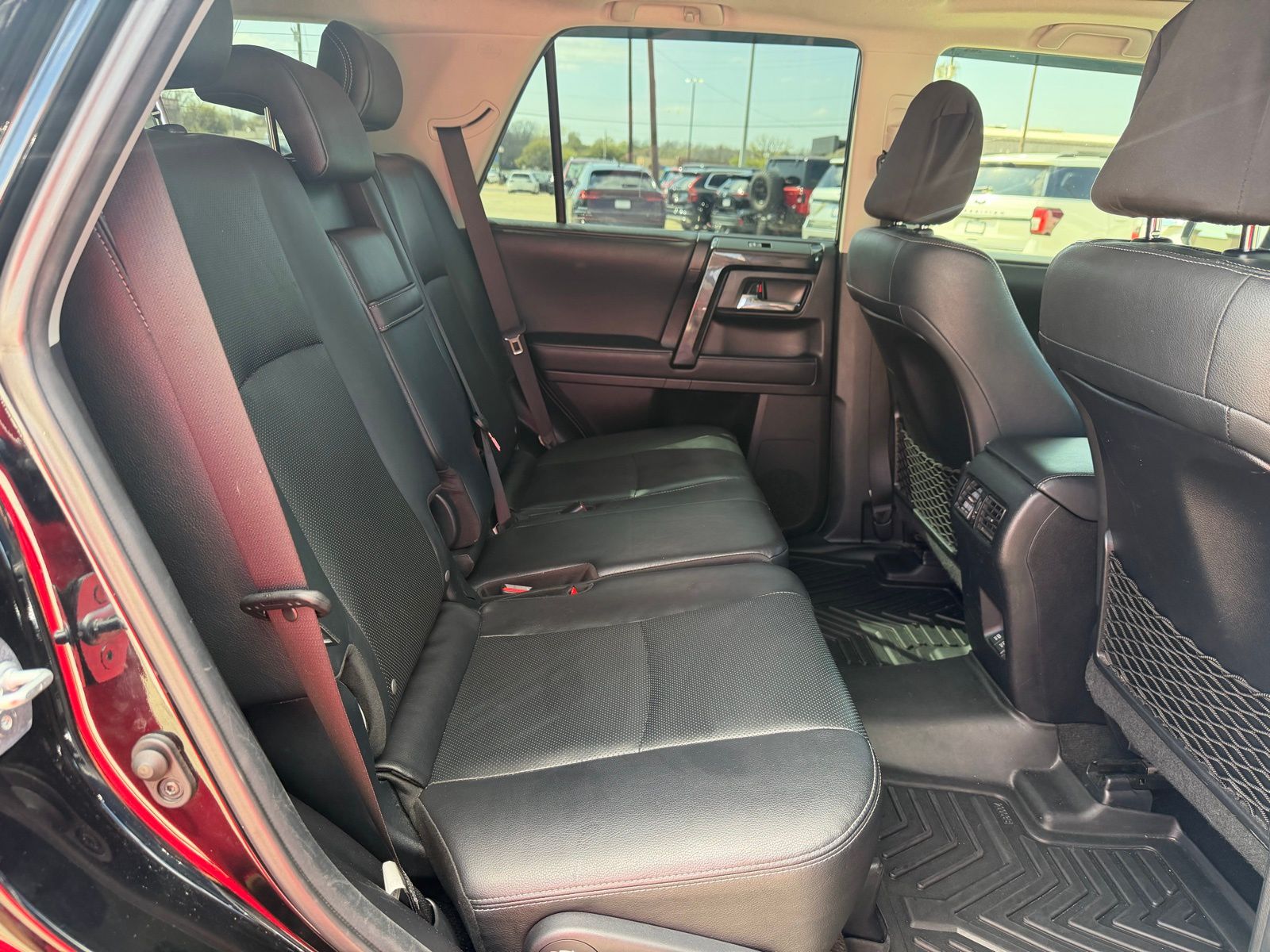 2020 Toyota 4Runner thumbnail 26