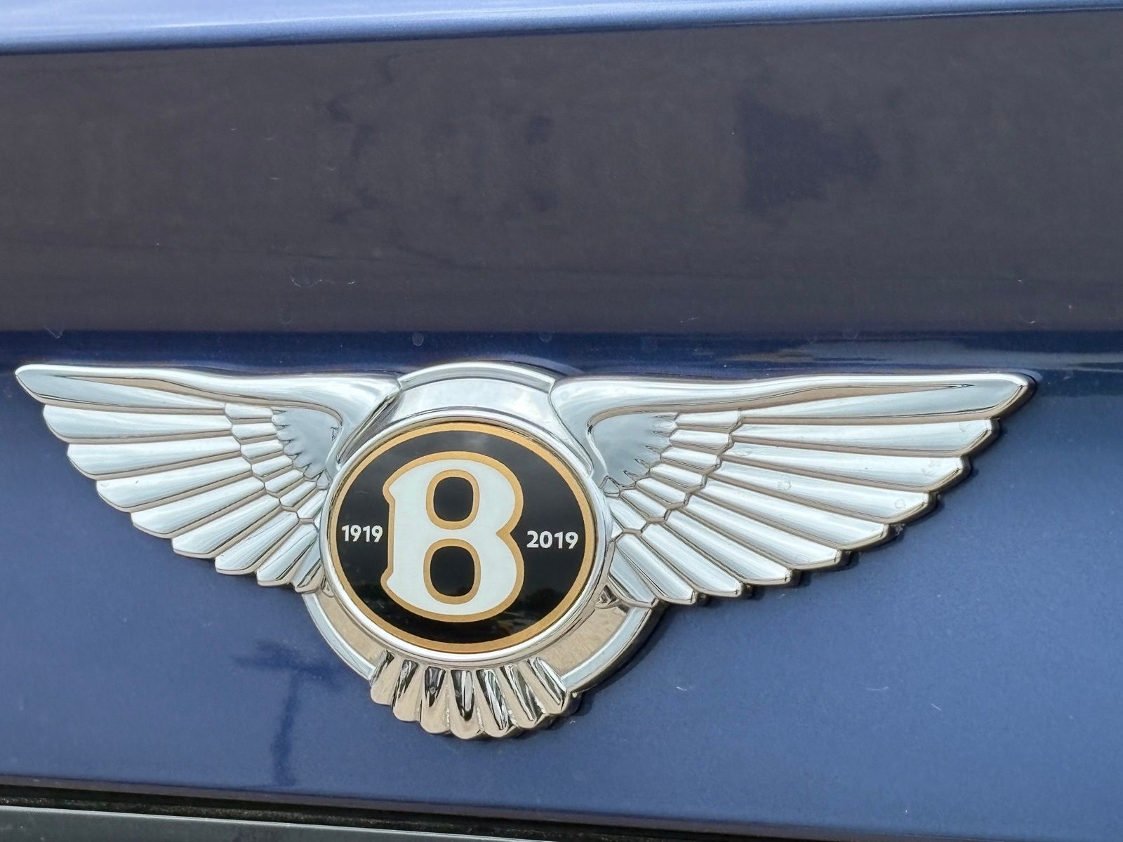 2019 Bentley Bentayga thumbnail 13