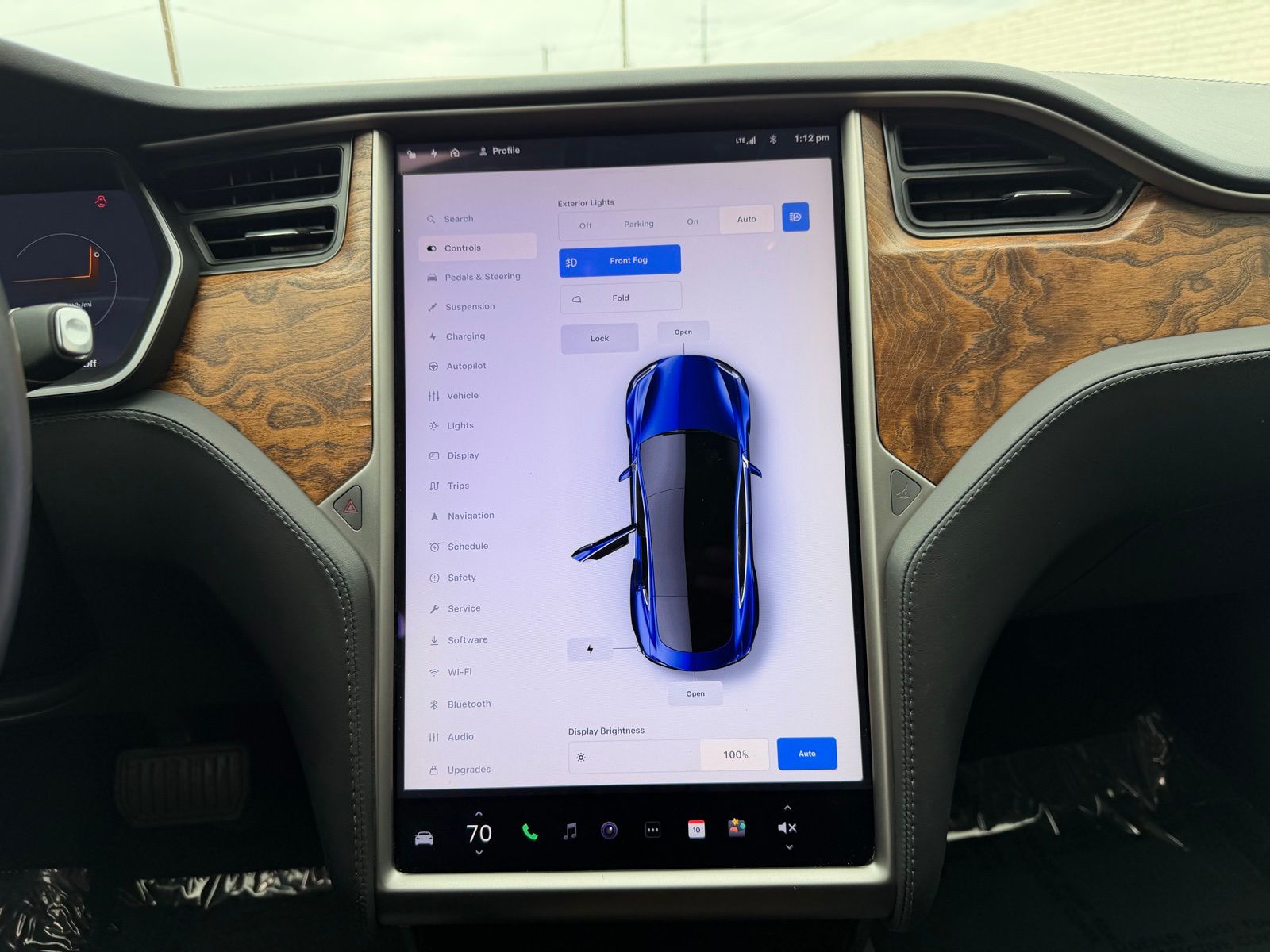 2020 Tesla Model S thumbnail 16