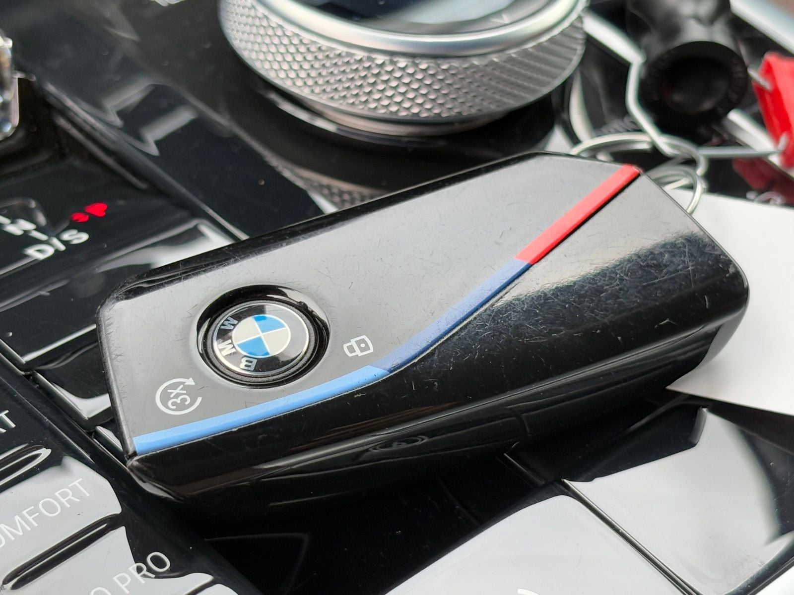 2023 BMW X7 thumbnail 50