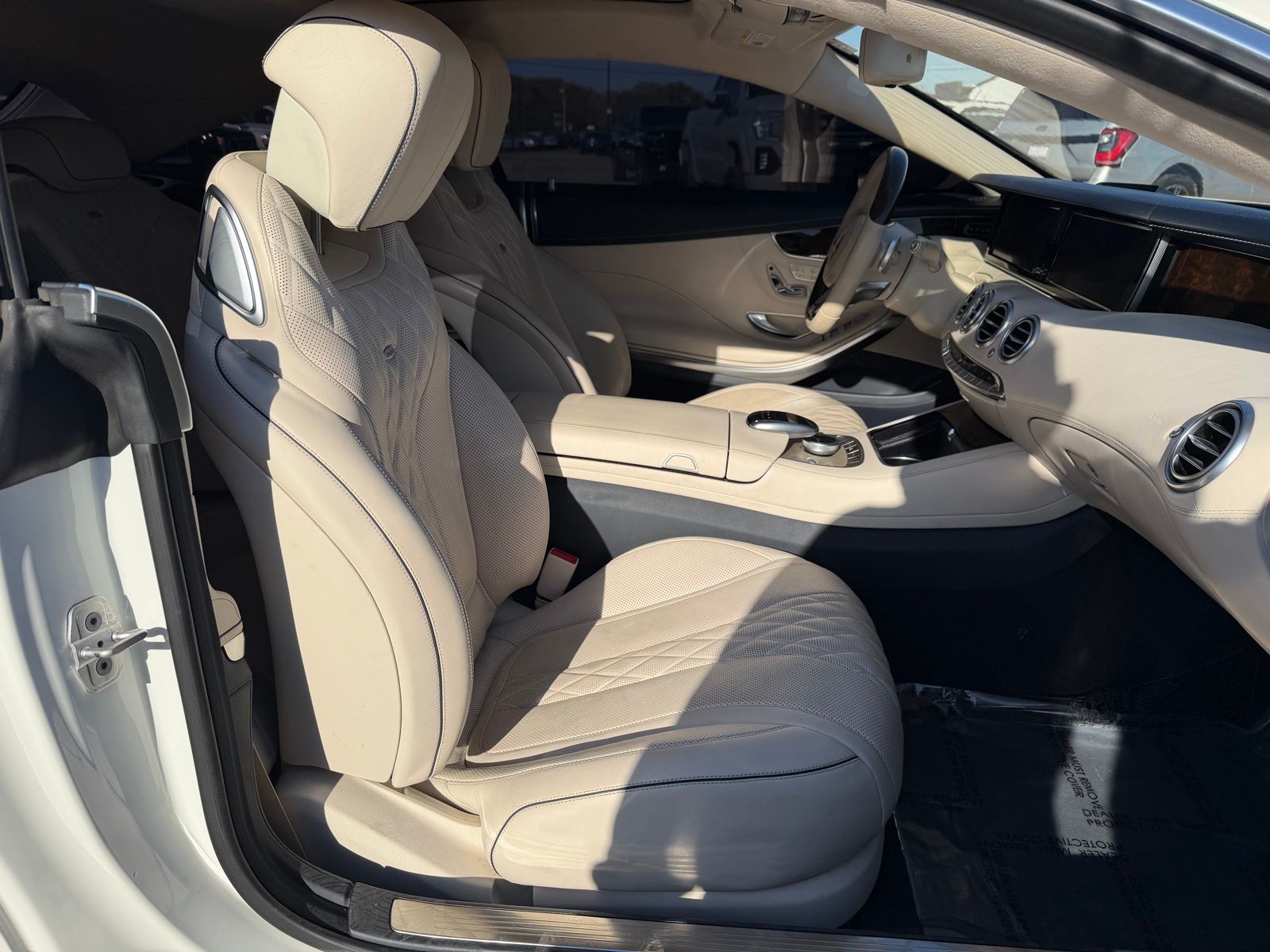 2017 Mercedes-Benz S-Class thumbnail 25