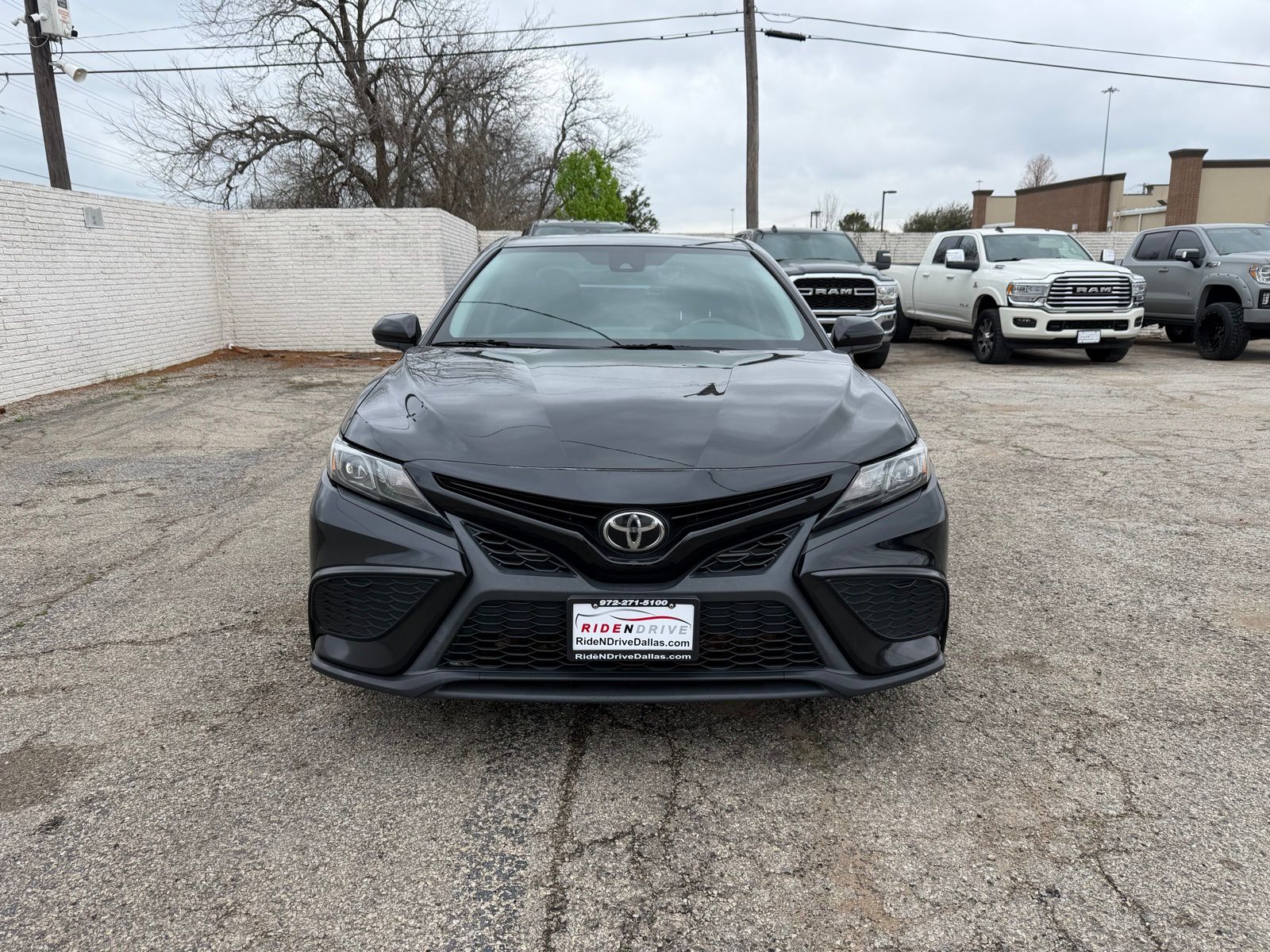 2021 Toyota Camry thumbnail 11
