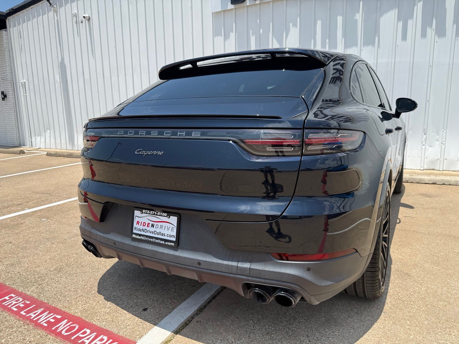 2023 Porsche Cayenne Coup Platinum Edition - Photo 6