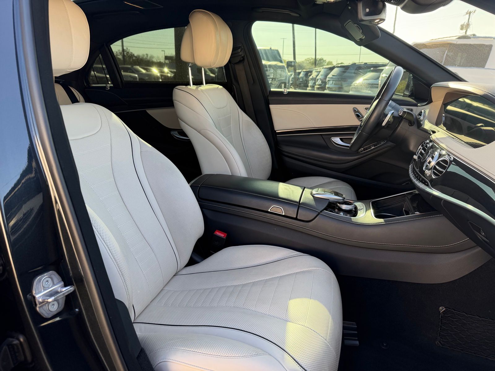 2020 Mercedes-Benz S-Class thumbnail 24