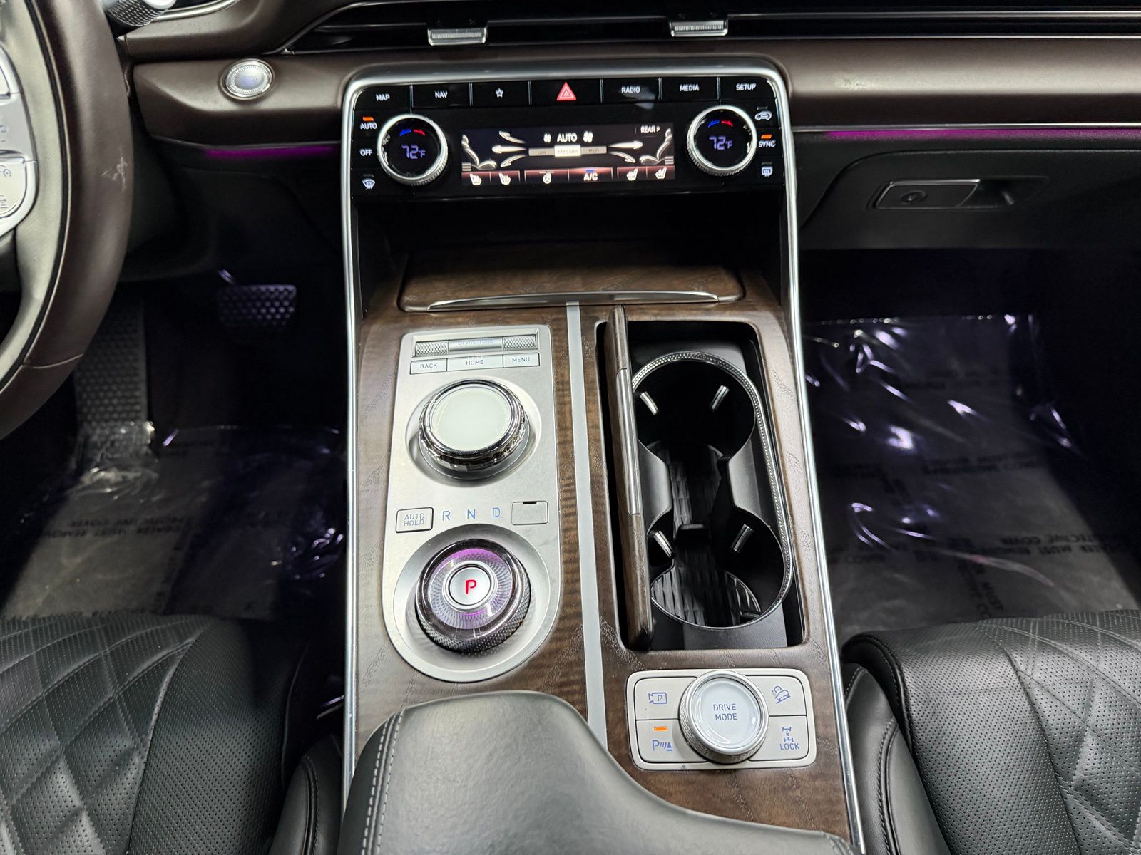 2023 Genesis GV80 thumbnail 17