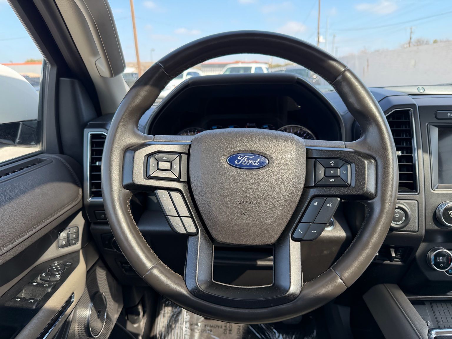 2019 Ford Expedition thumbnail 14
