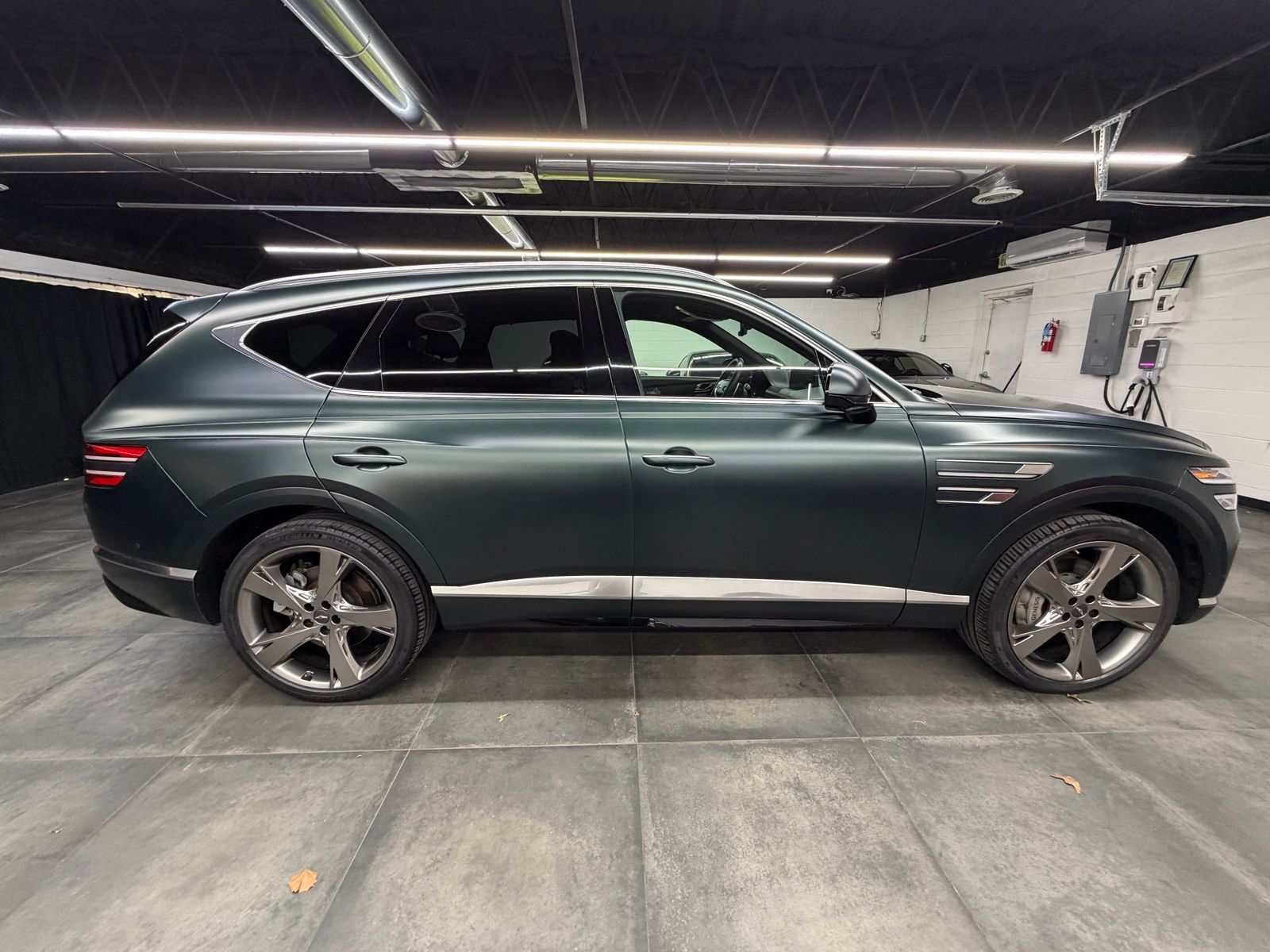 2023 Genesis GV80 thumbnail 9