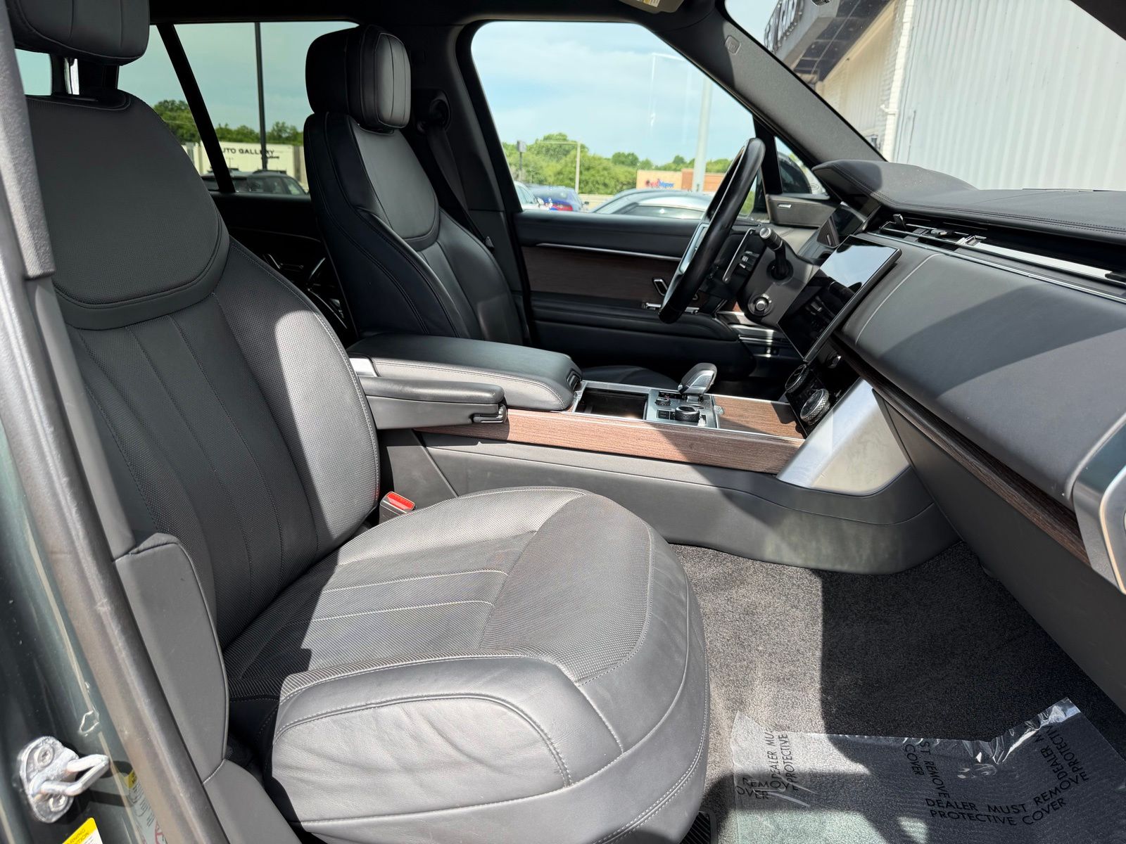 2023 Land Rover Range Rover SE - Photo 23