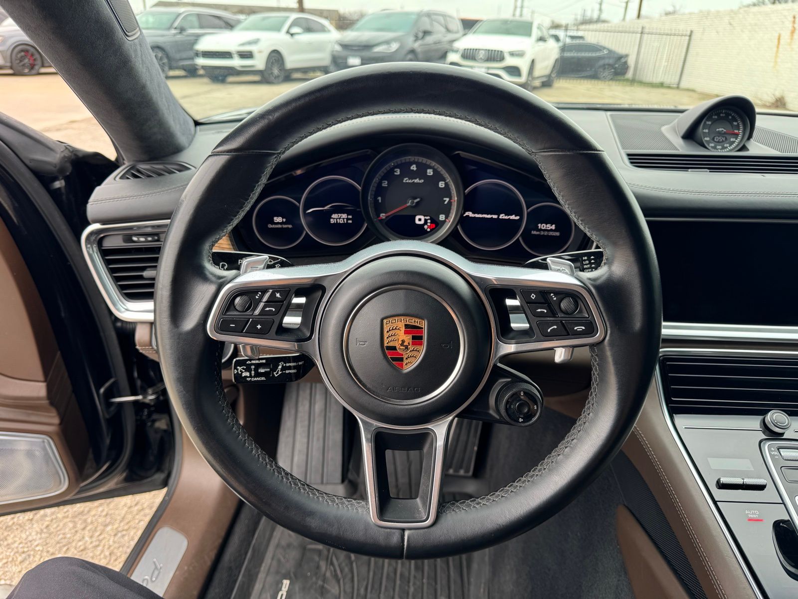 2017 Porsche Panamera thumbnail 13