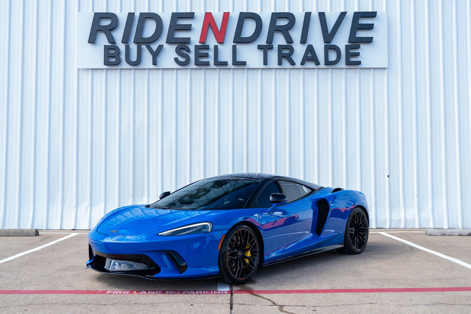 2026 McLaren GTS -'s photo