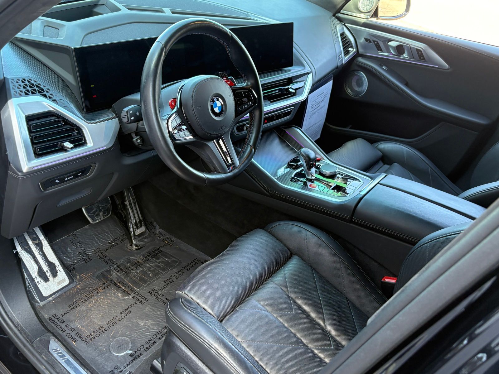 2024 BMW XM thumbnail 17