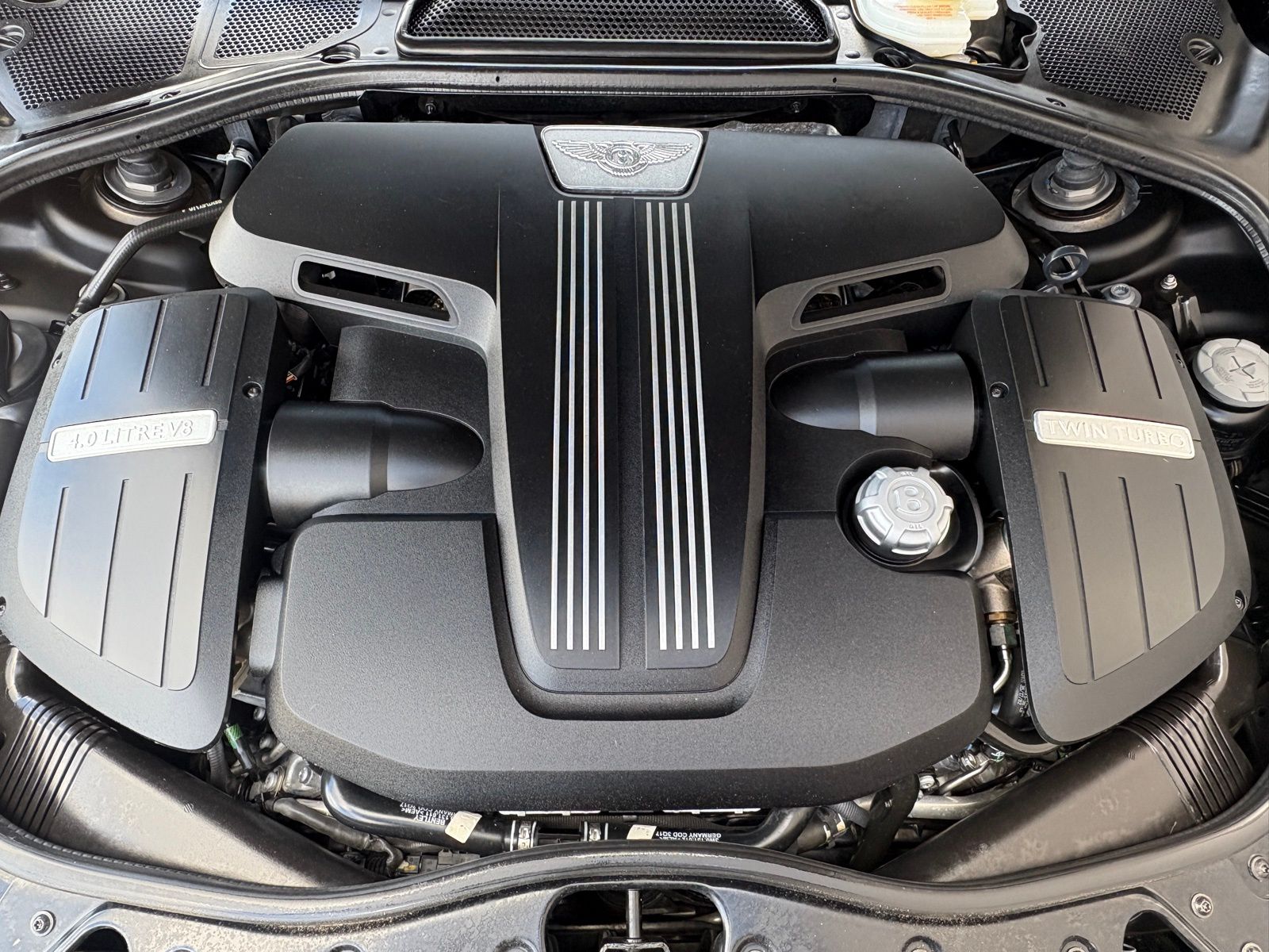 2018 Bentley Flying Spur thumbnail 46