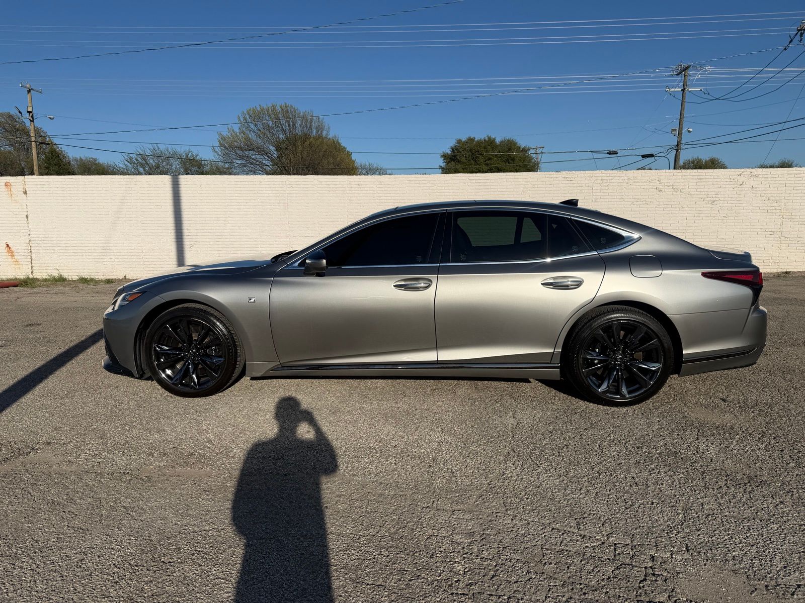 2023 Lexus LS 500 - Image 3