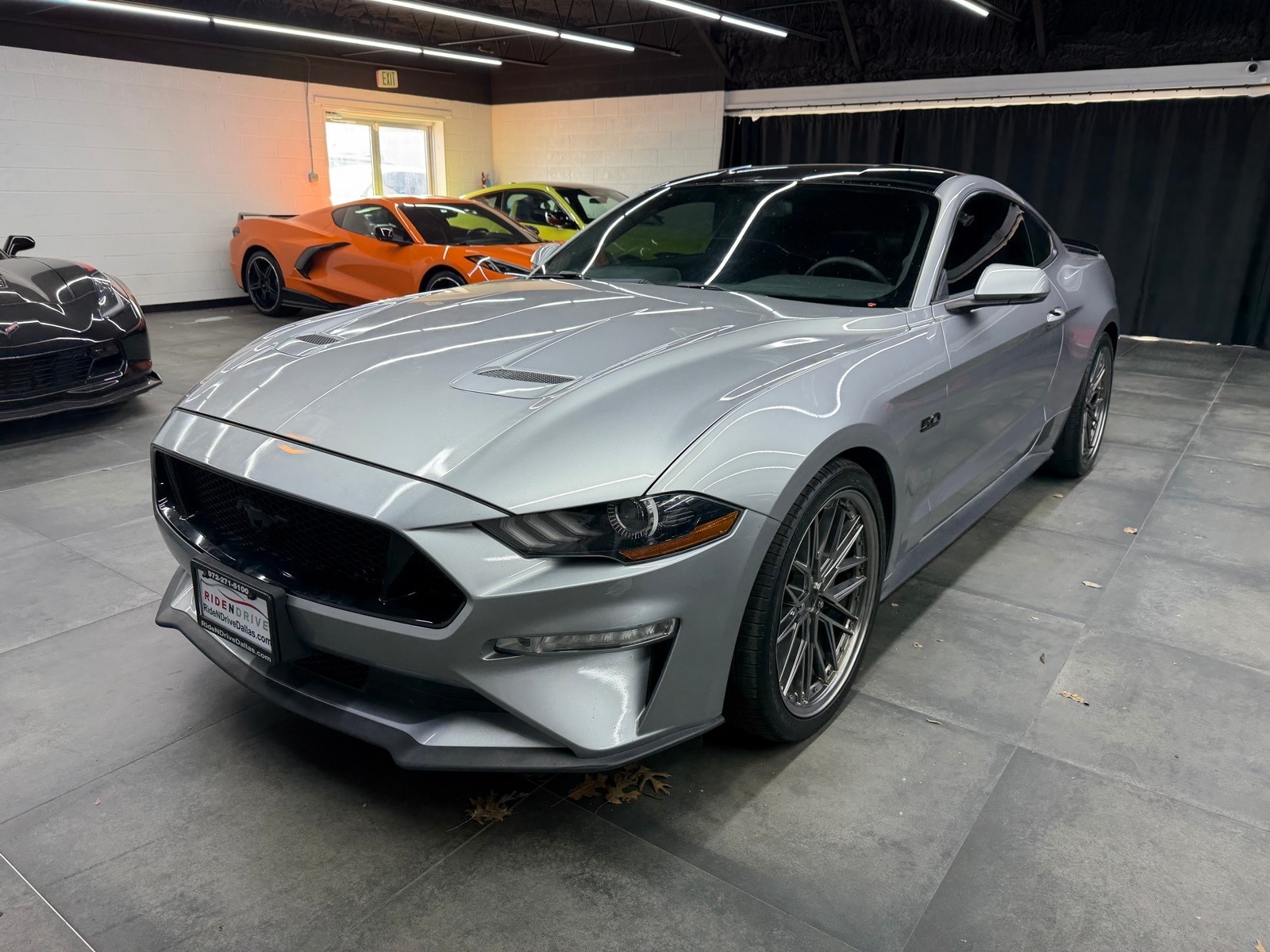 2020 Ford Mustang GT Premium's photo