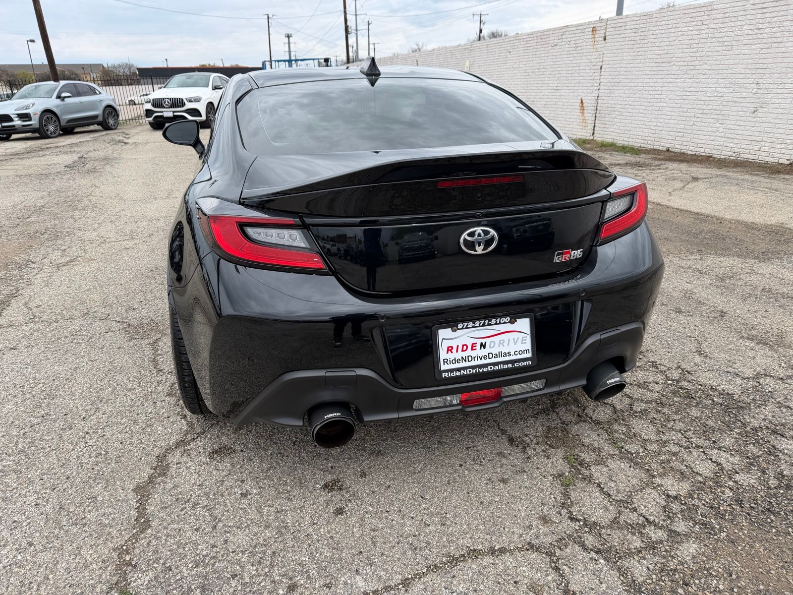 2023 Toyota GR86 thumbnail 6