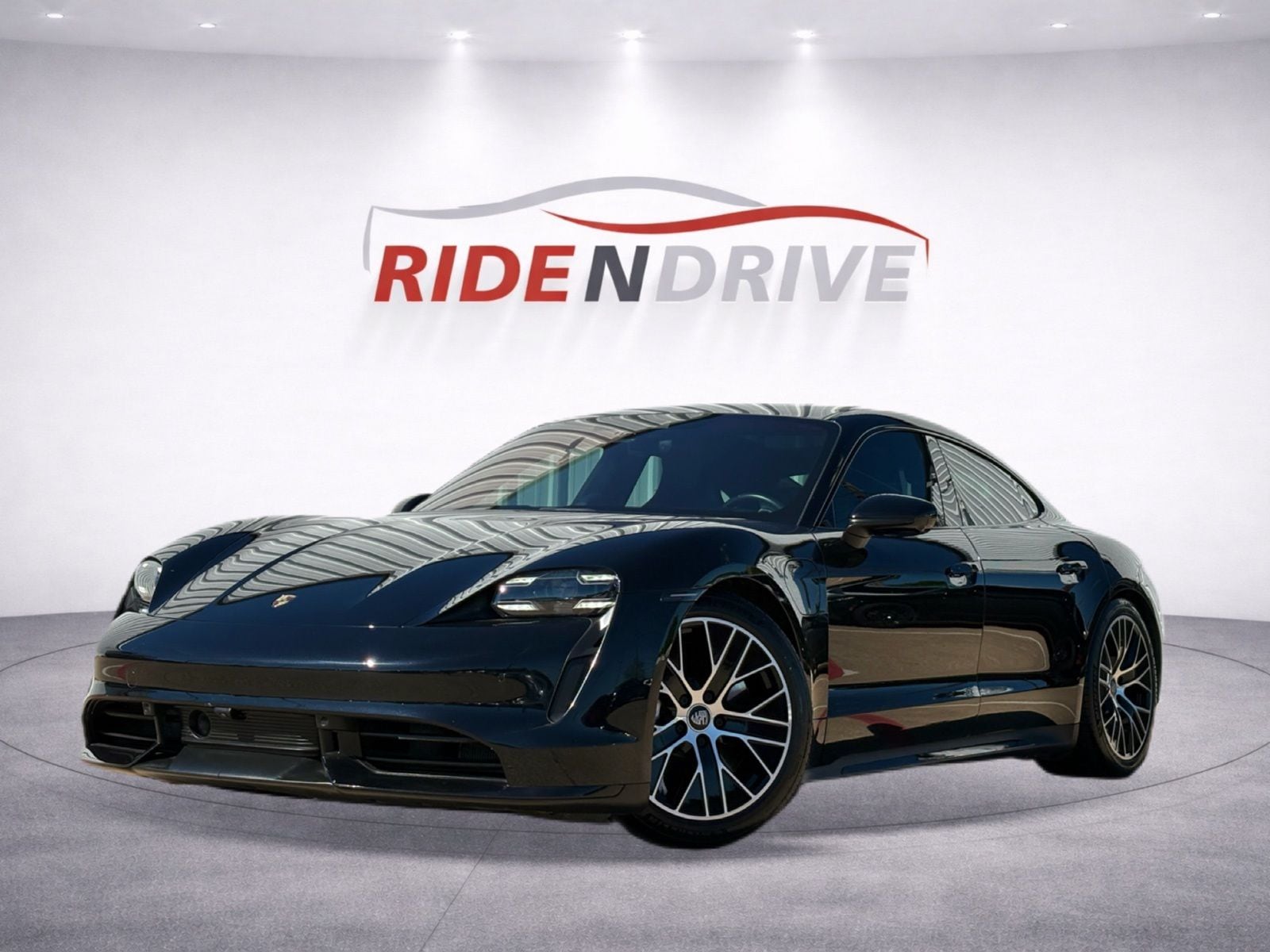 2020 Porsche Taycan Turbo