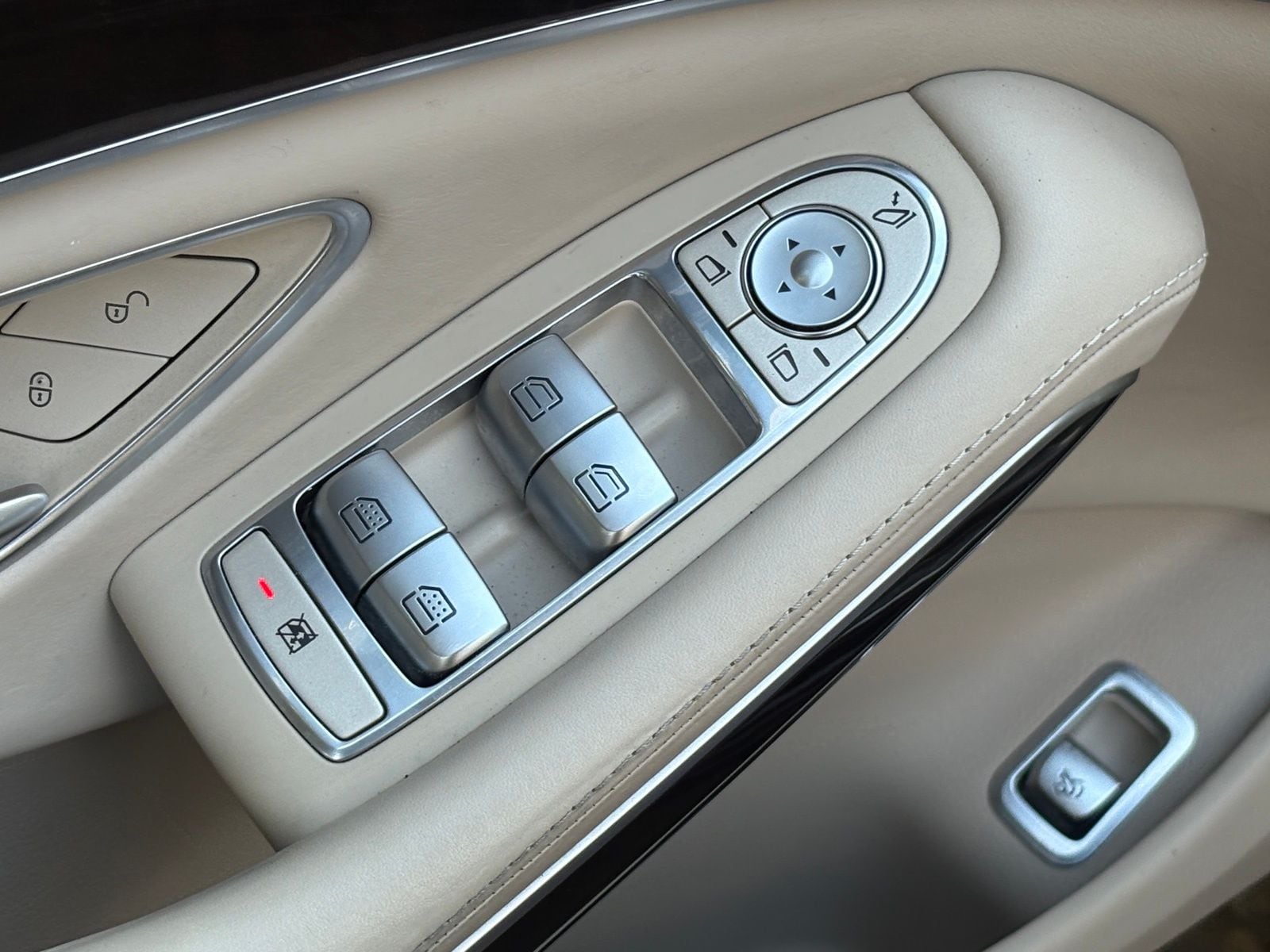 2020 Mercedes-Benz Maybach S 650 thumbnail 40