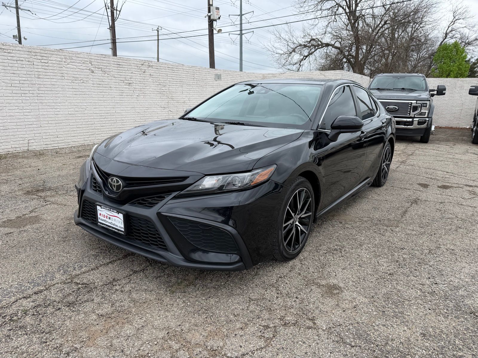 2021 Toyota Camry SE
