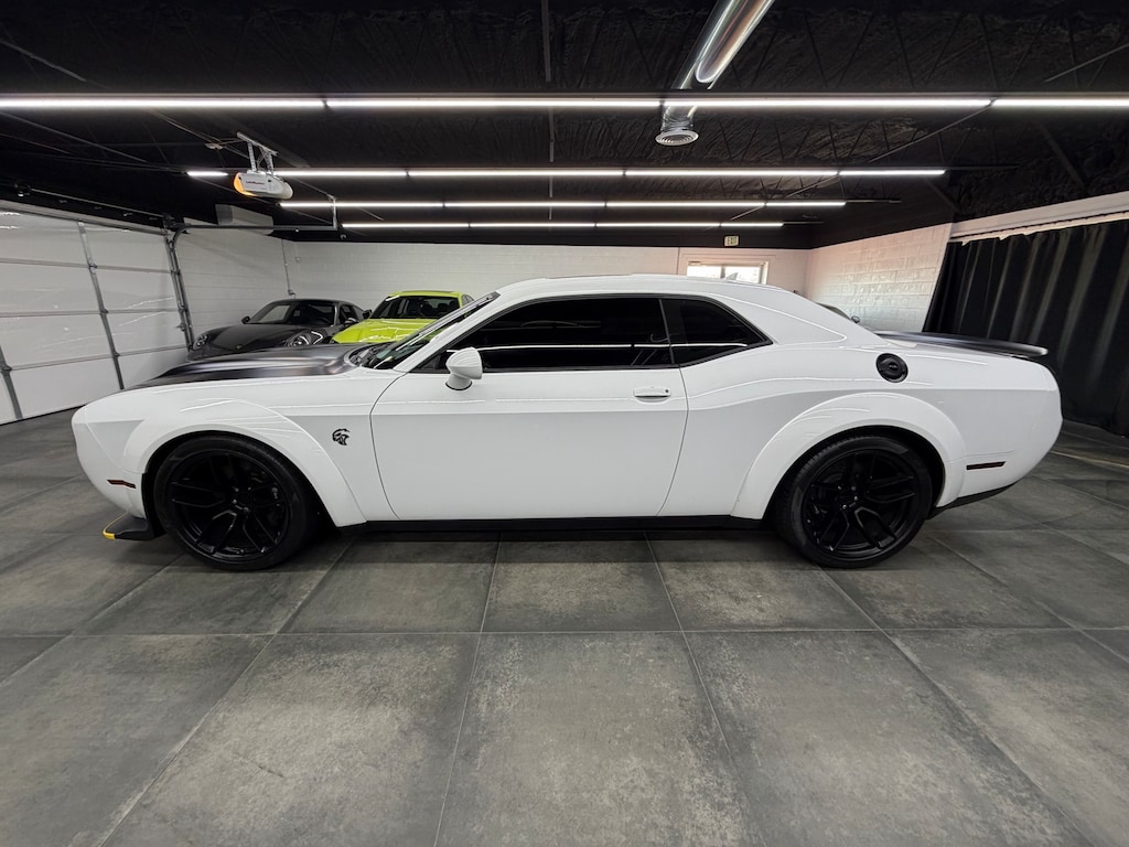 Used 2019 Dodge Challenger SRT Hellcat Coupe