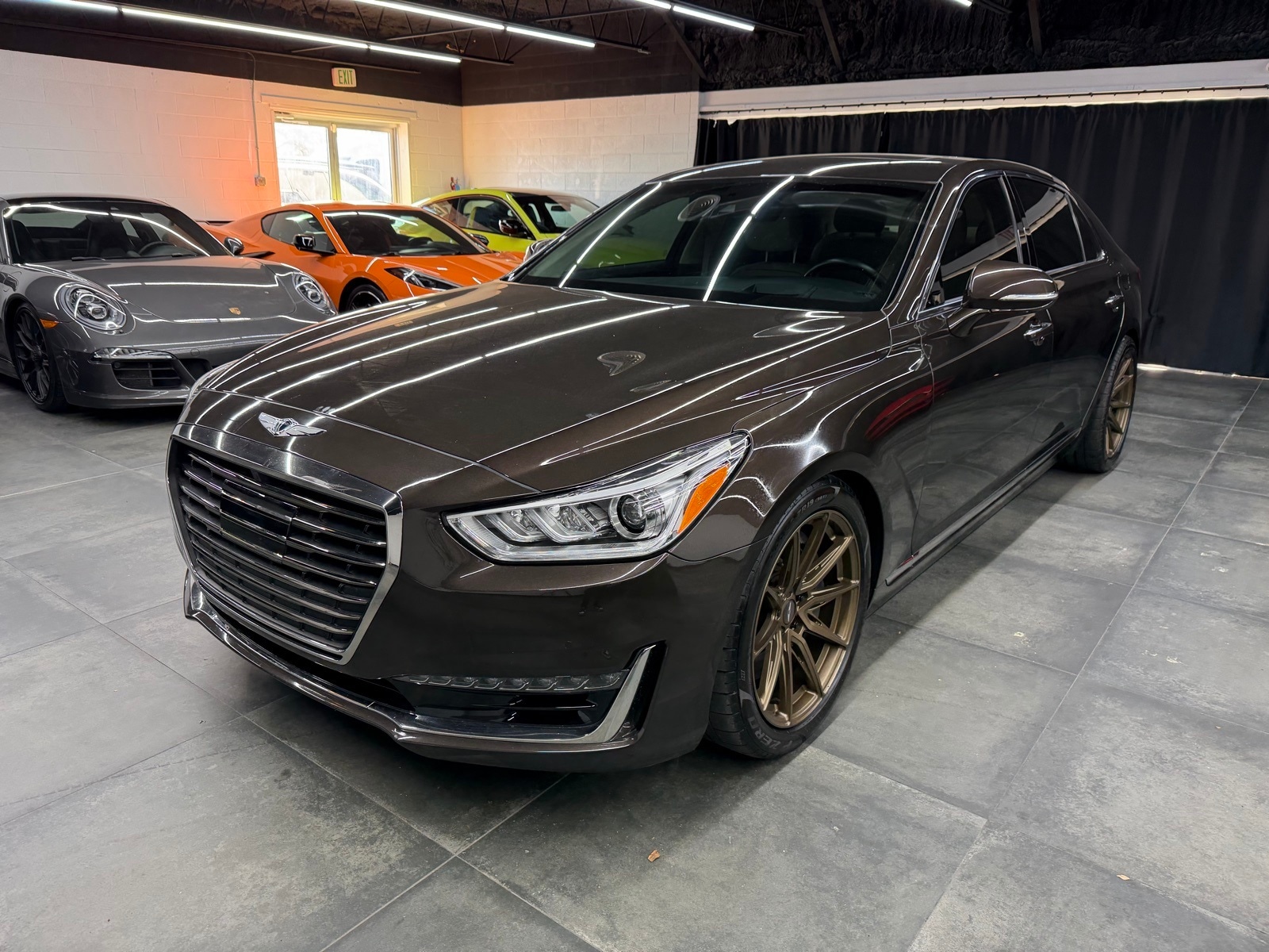 2017 GENESIS G90 Ultimate's photo
