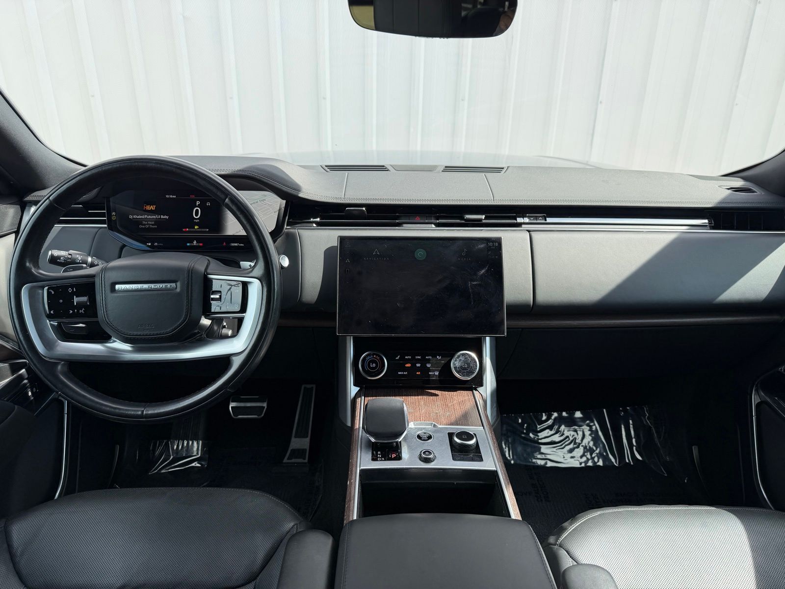 2023 Land Rover Range Rover SE - Photo 16