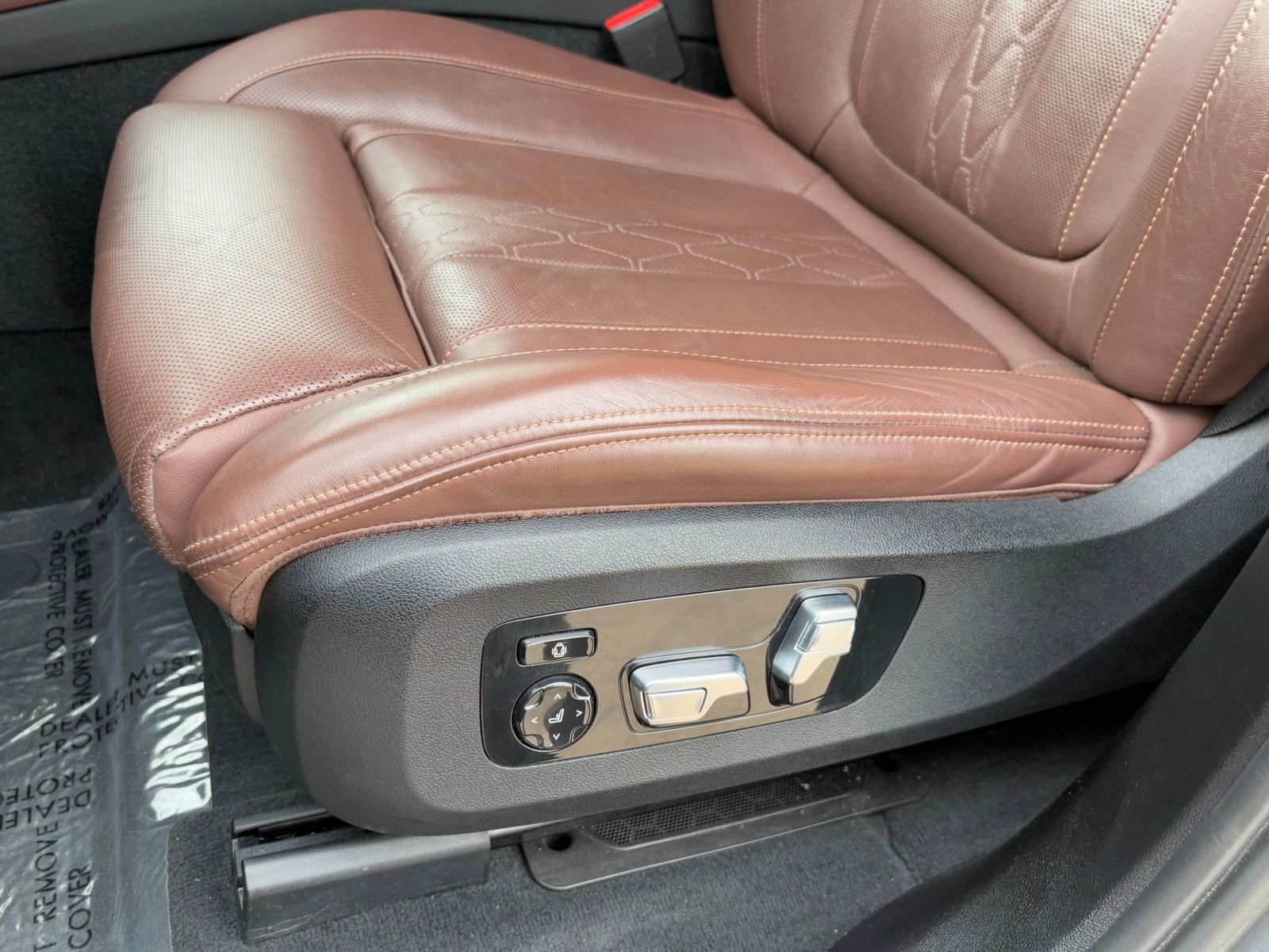 2023 BMW X7 thumbnail 40