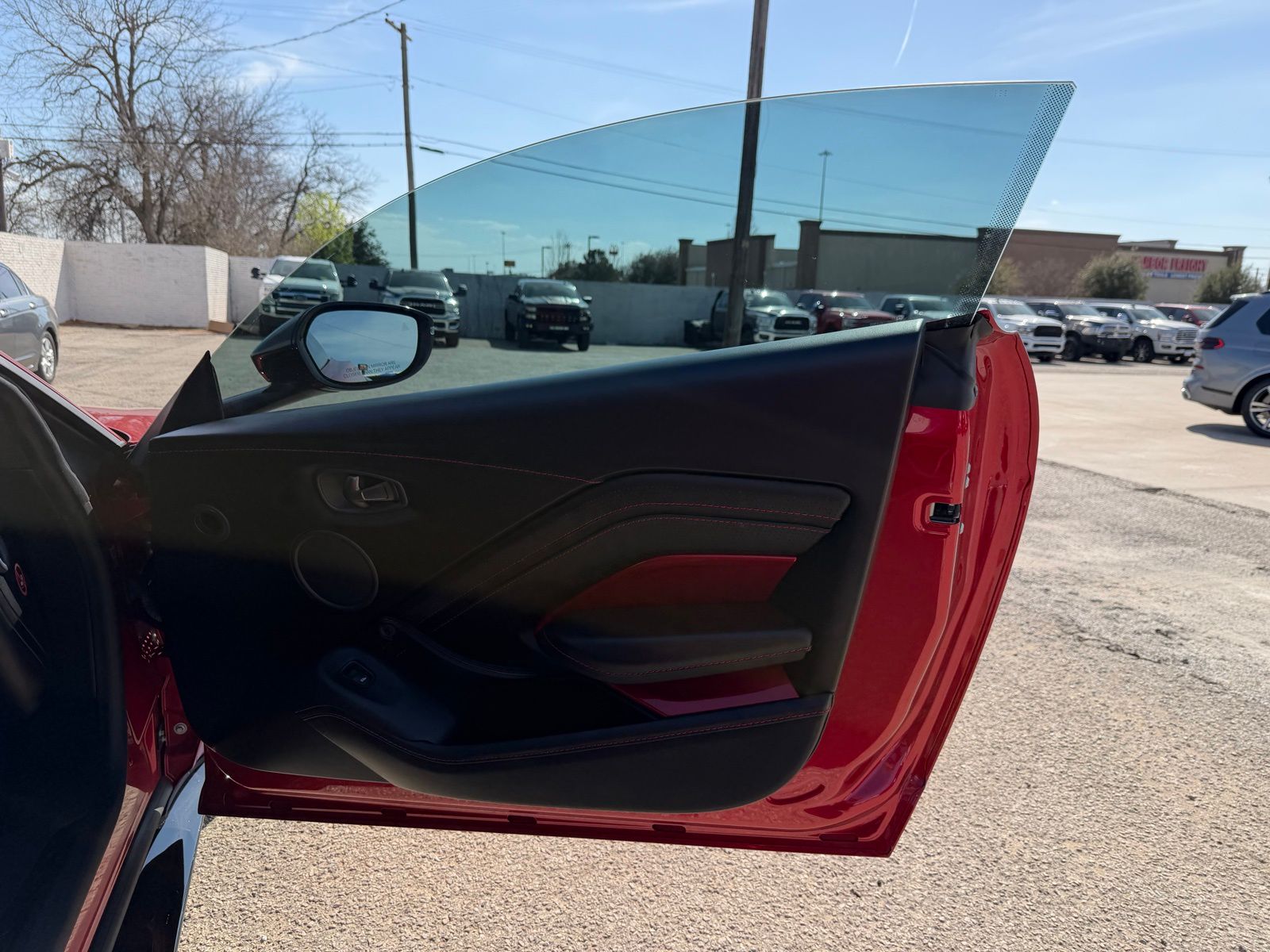 2019 Aston Martin Vantage thumbnail 24