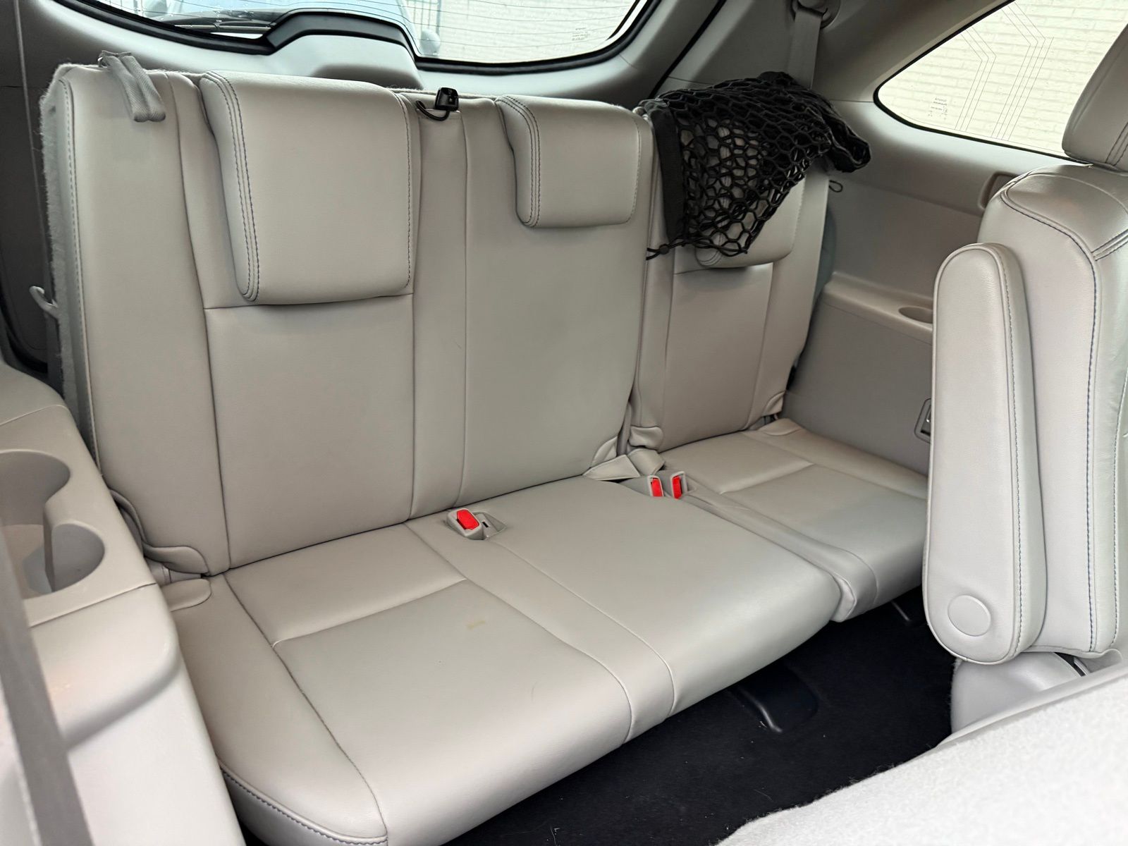 2017 Toyota Highlander thumbnail 23