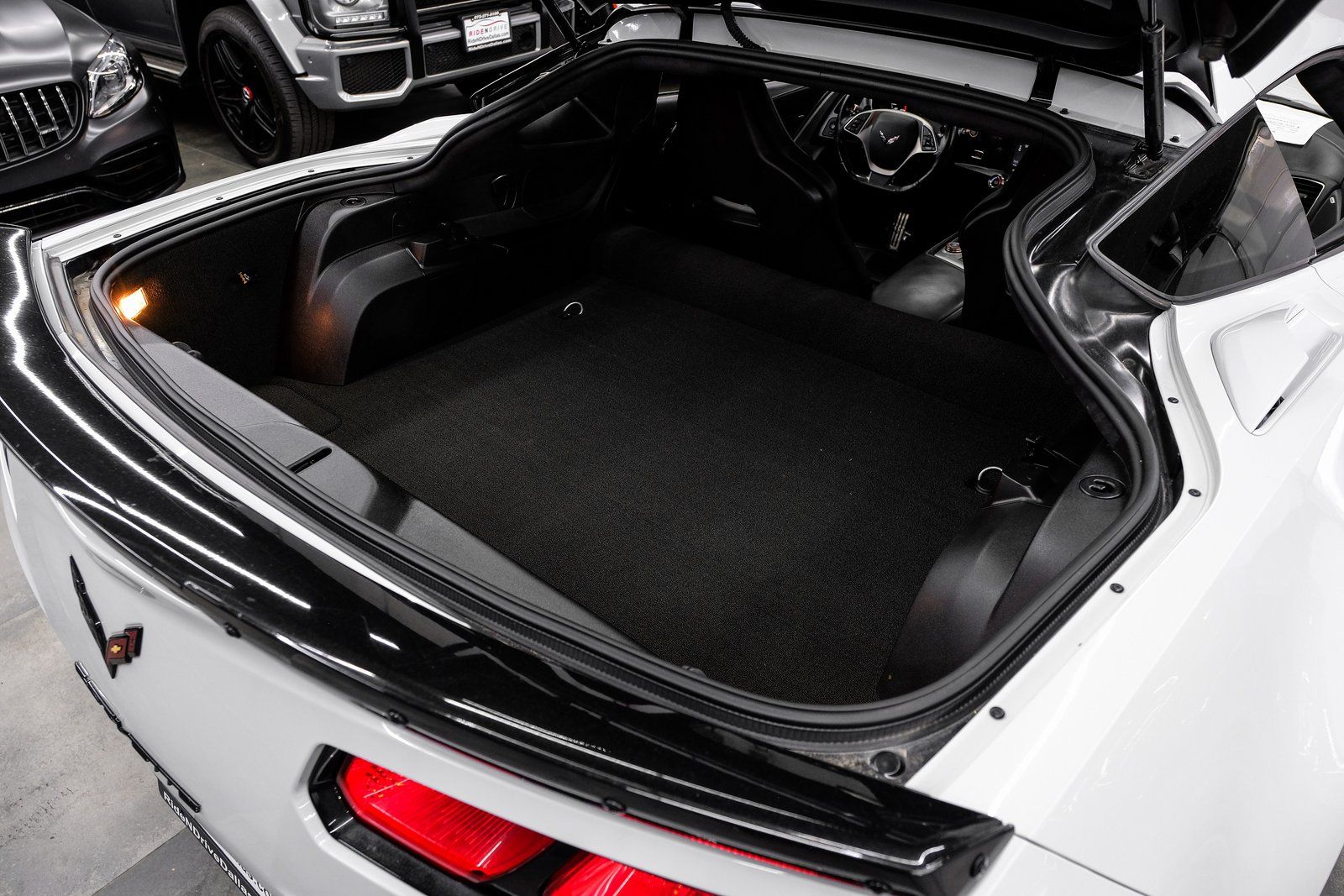 2018 Chevrolet Corvette 3LT - Photo 53