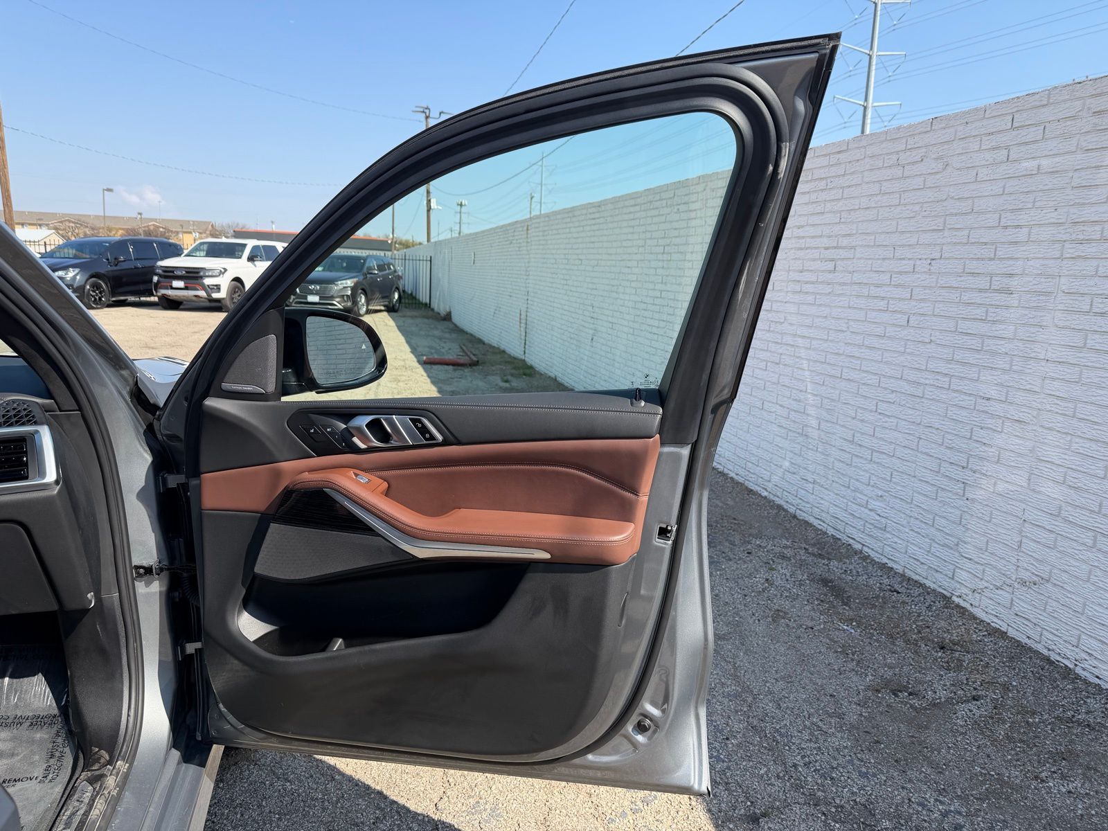 2023 BMW X7 thumbnail 27