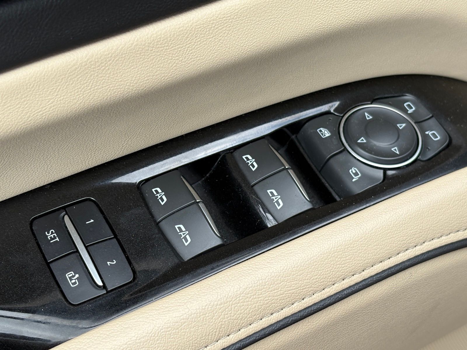 2022 CADILLAC Escalade thumbnail 35