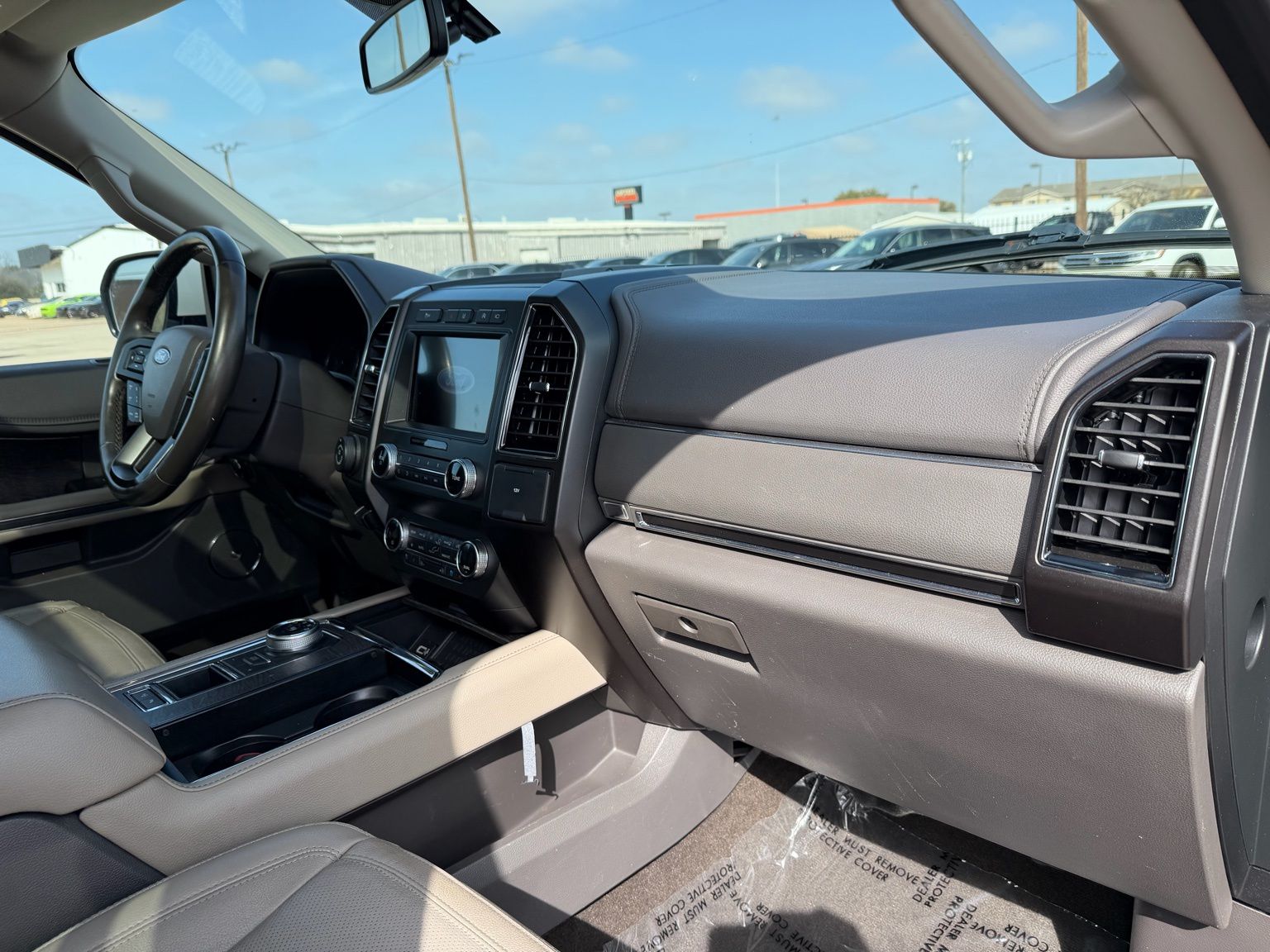 2019 Ford Expedition thumbnail 17