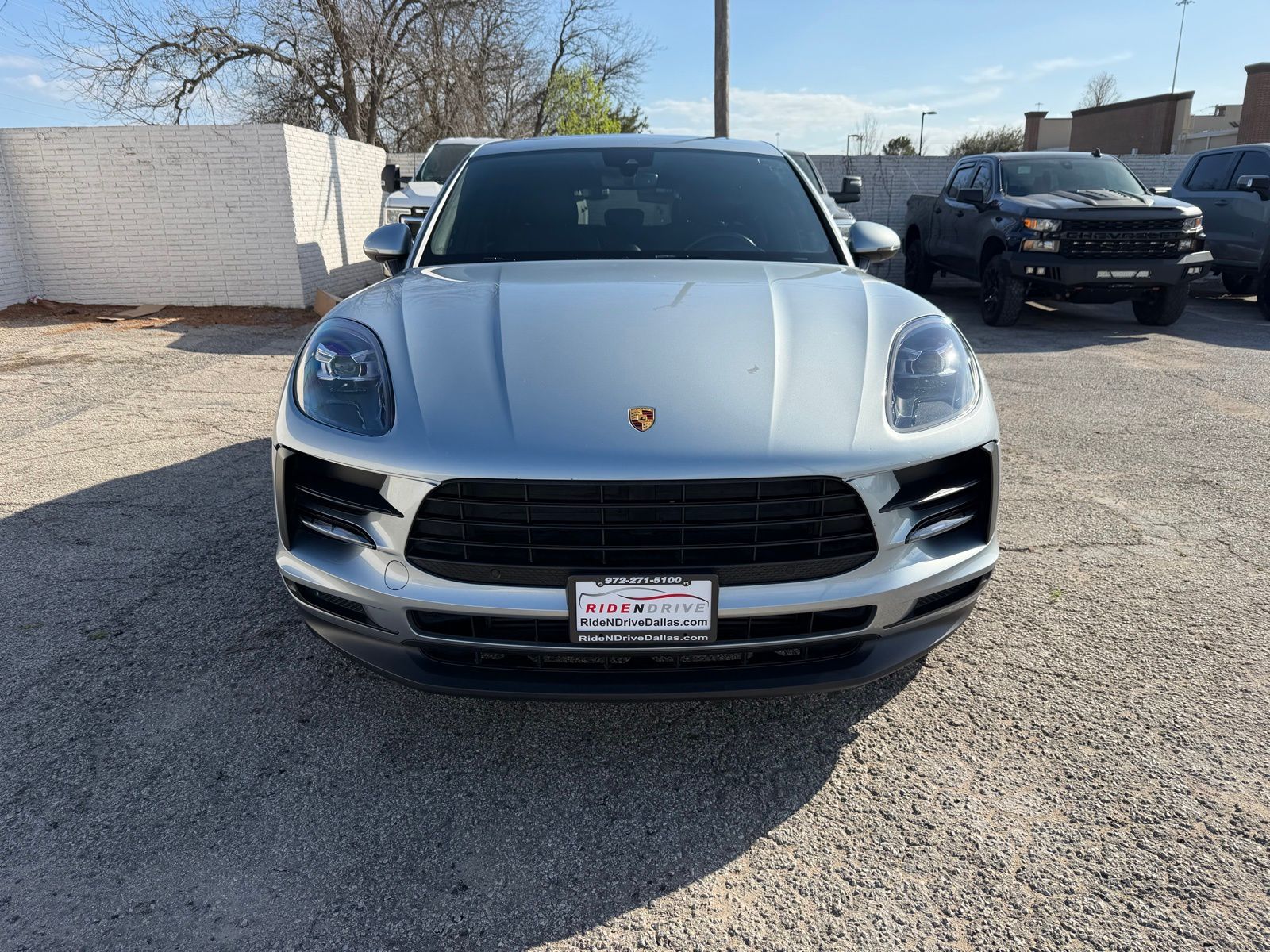 2020 Porsche Macan thumbnail 11