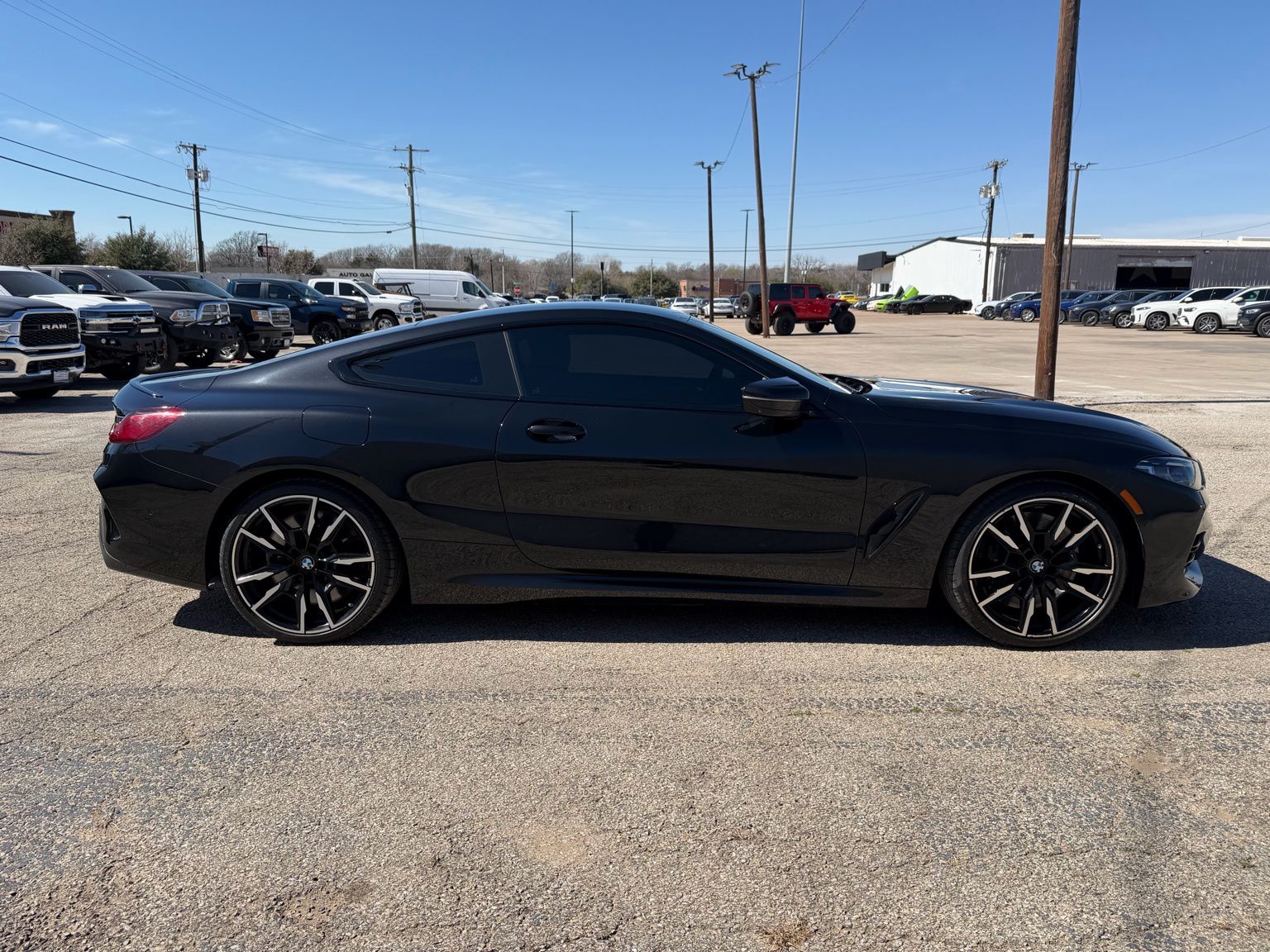 2023 BMW M850i thumbnail 9